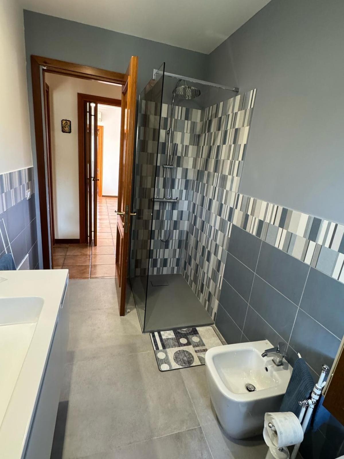 Apartment La Casa Del Tomo - Serenity & Charme, Steps From Cornelia Metro Line A