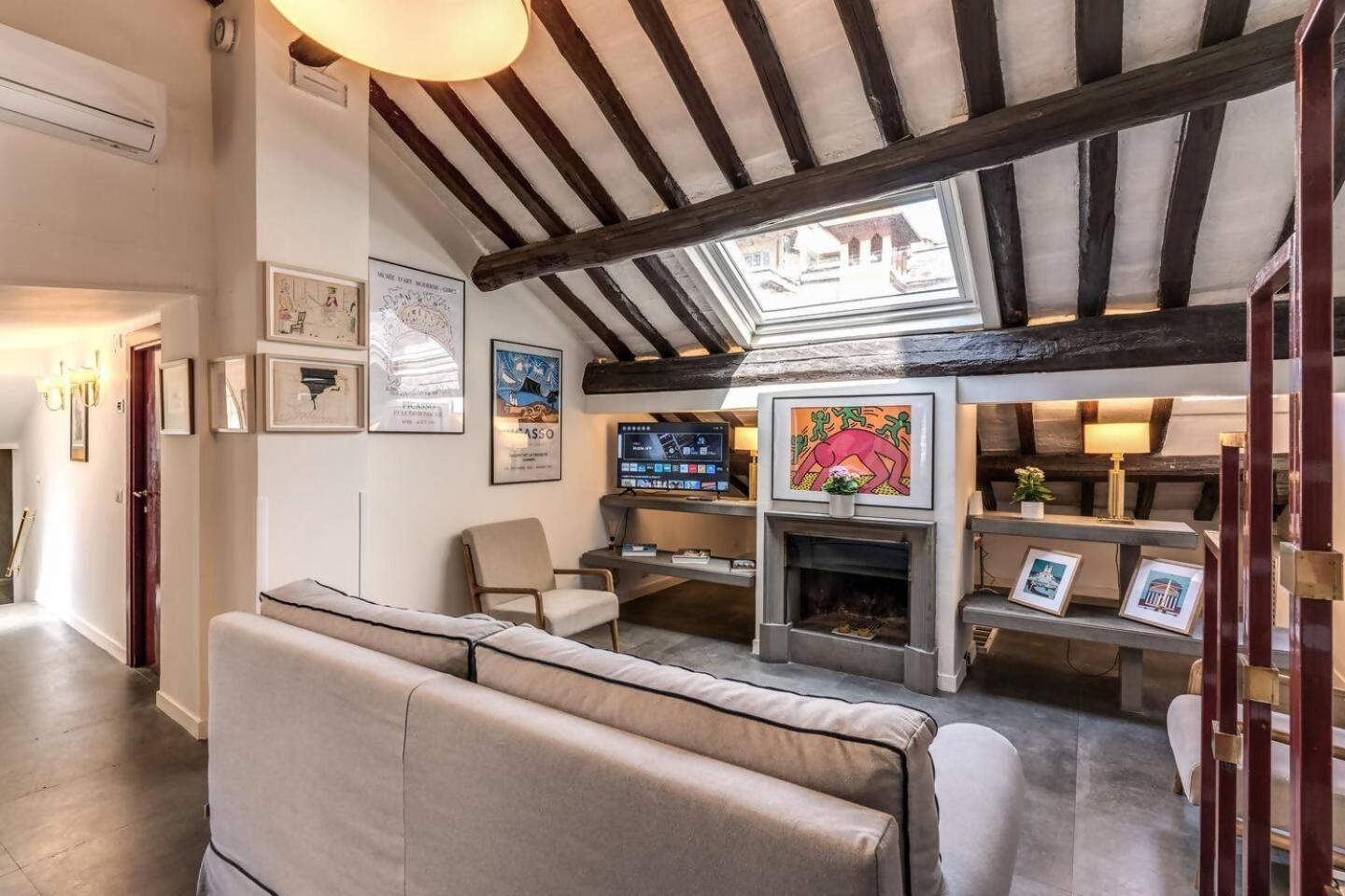 Domus In Via Del Corso Apartment *