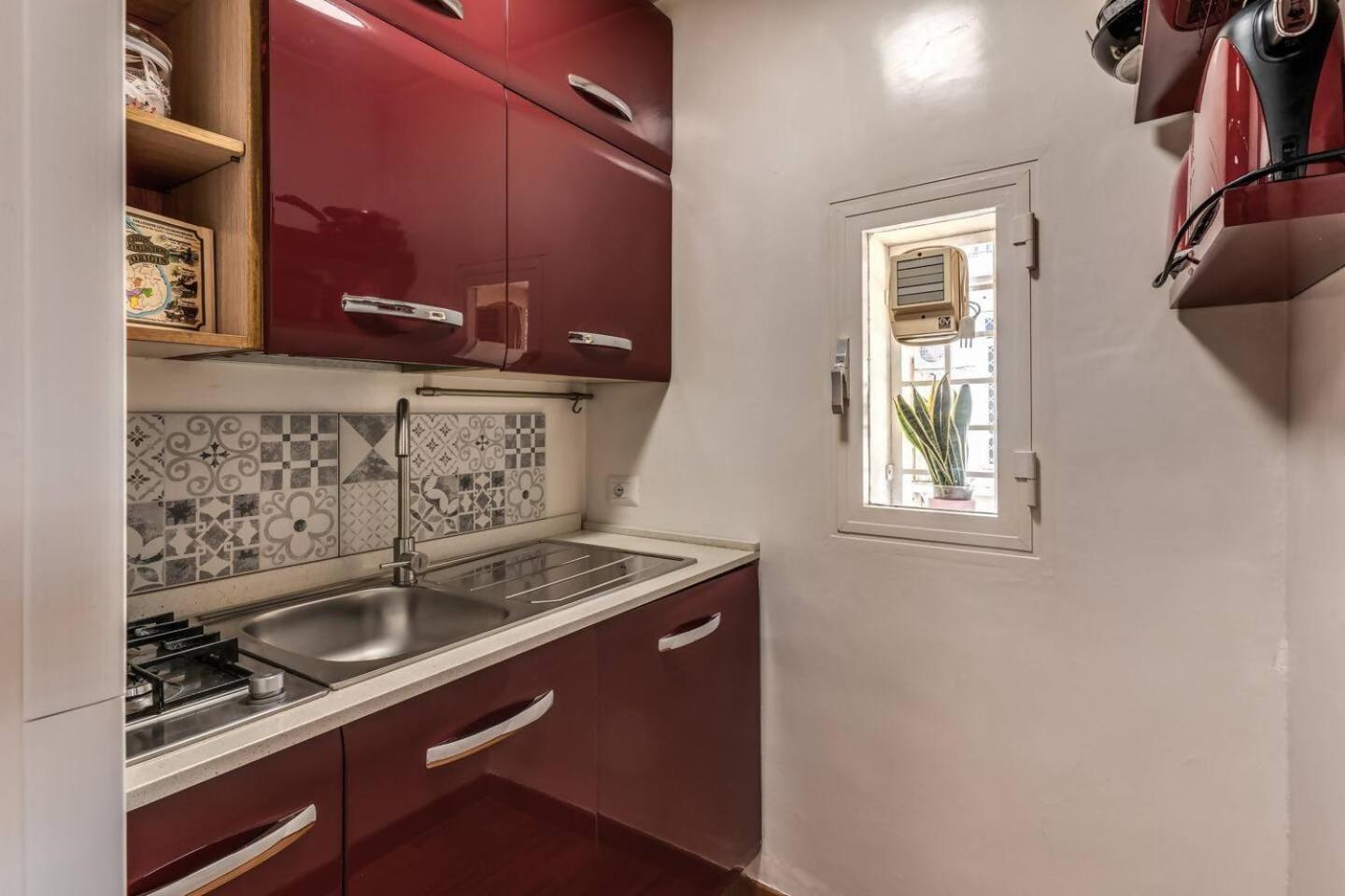 Domus In Via Del Corso * Rome