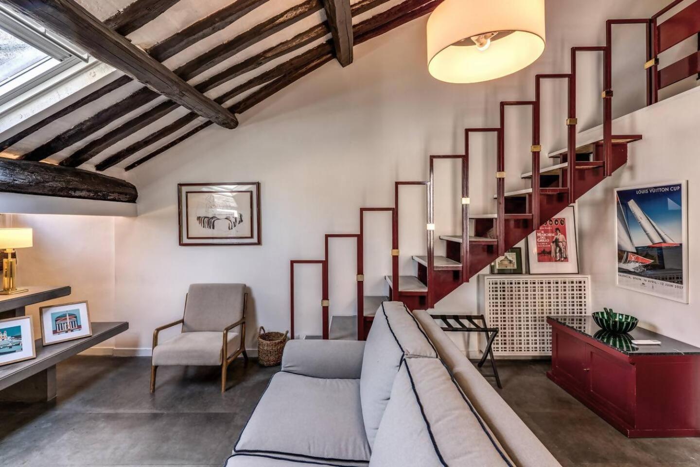 Domus In Via Del Corso Apartment *