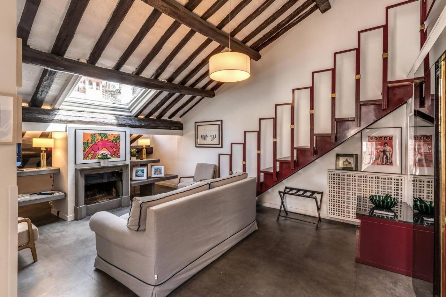 Apartment Domus In Via Del Corso