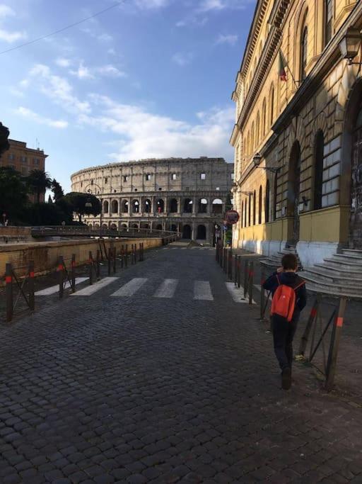 Loft Colosseo, In Center *