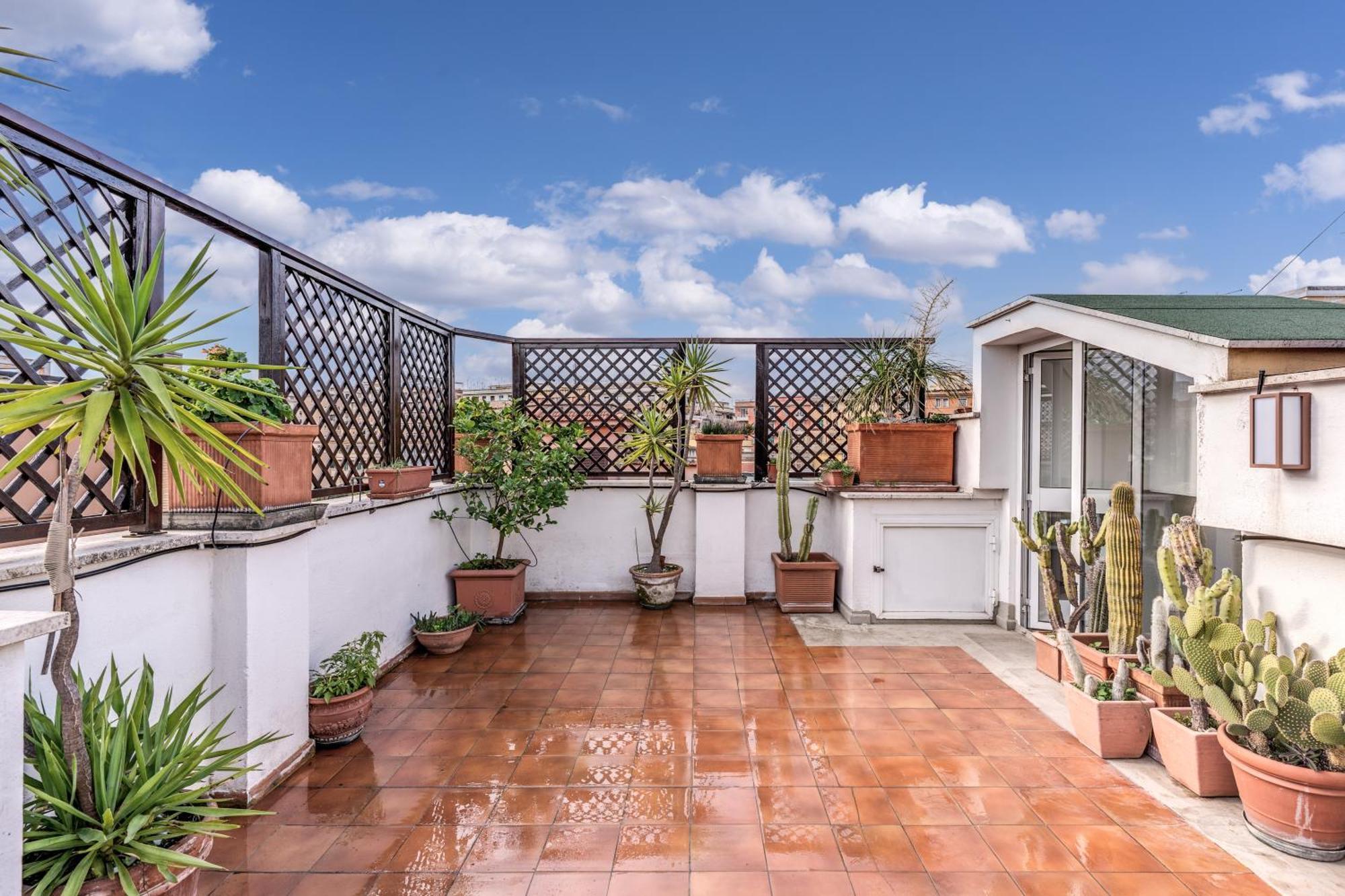 Apartment Terrazza Ippocrate *
