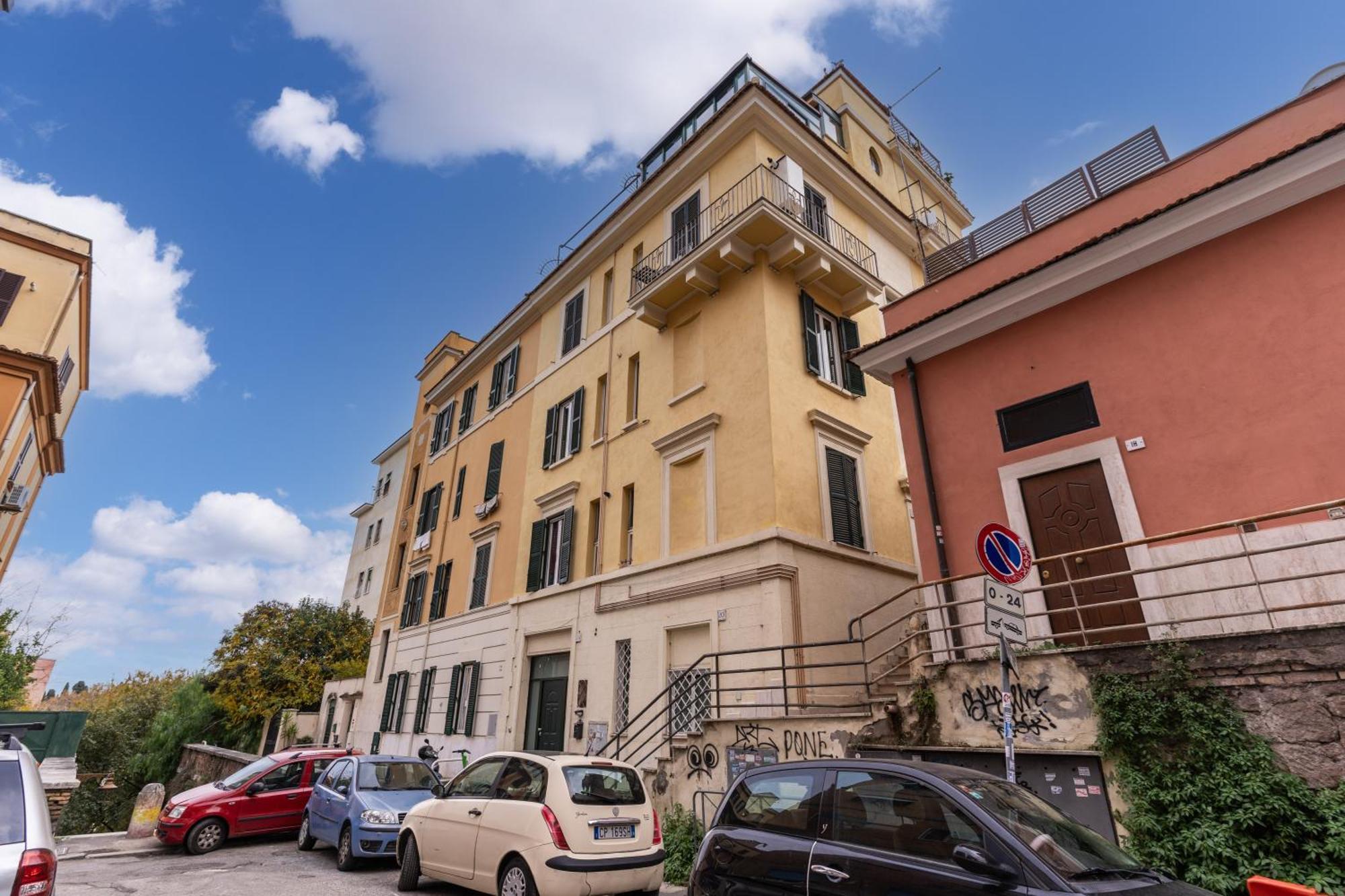 Apartment Terrazza Ippocrate *