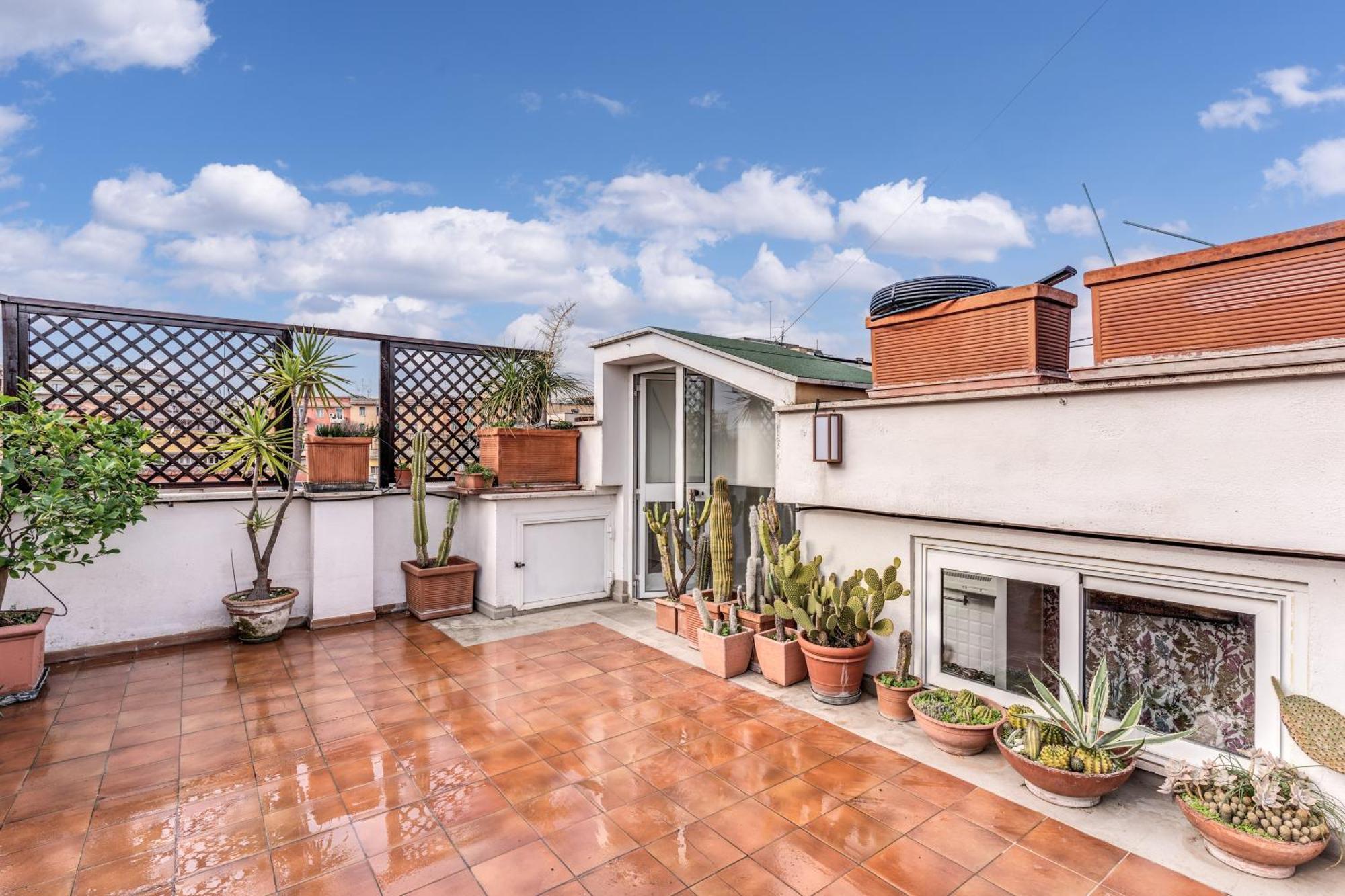 Terrazza Ippocrate Apartment