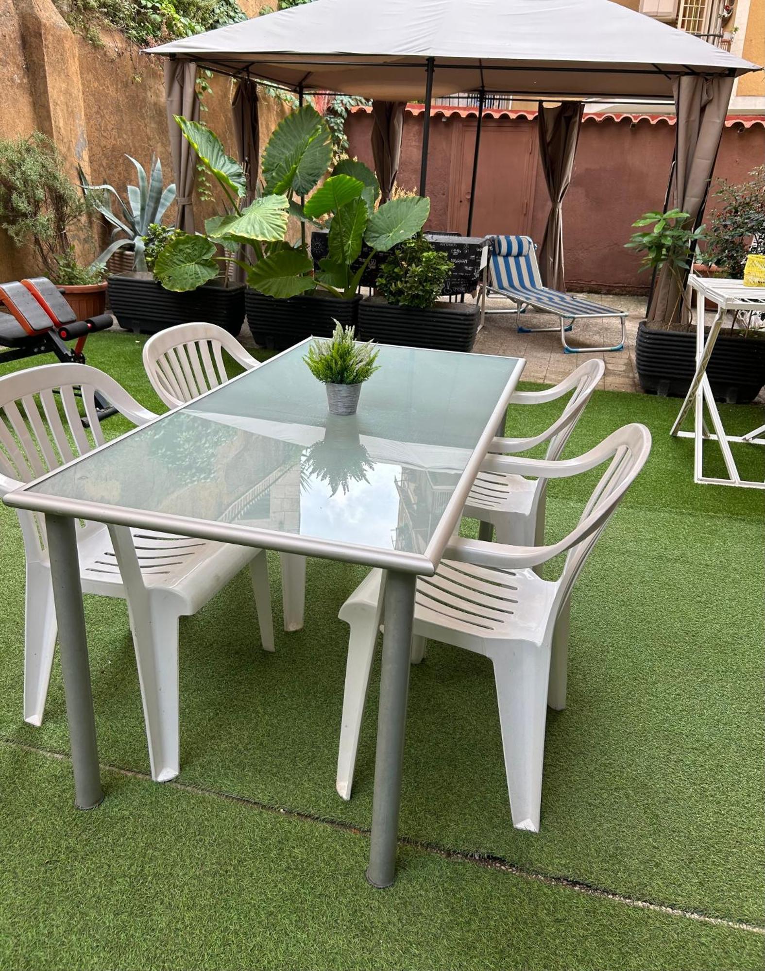 Candelor's House - & Garden In Gianicolense *