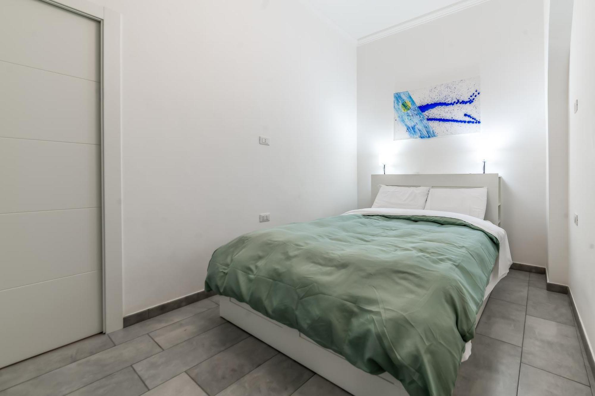 Apartment Benedetta Flat - Metropigneto & Tram - Free Wi-fi Rome