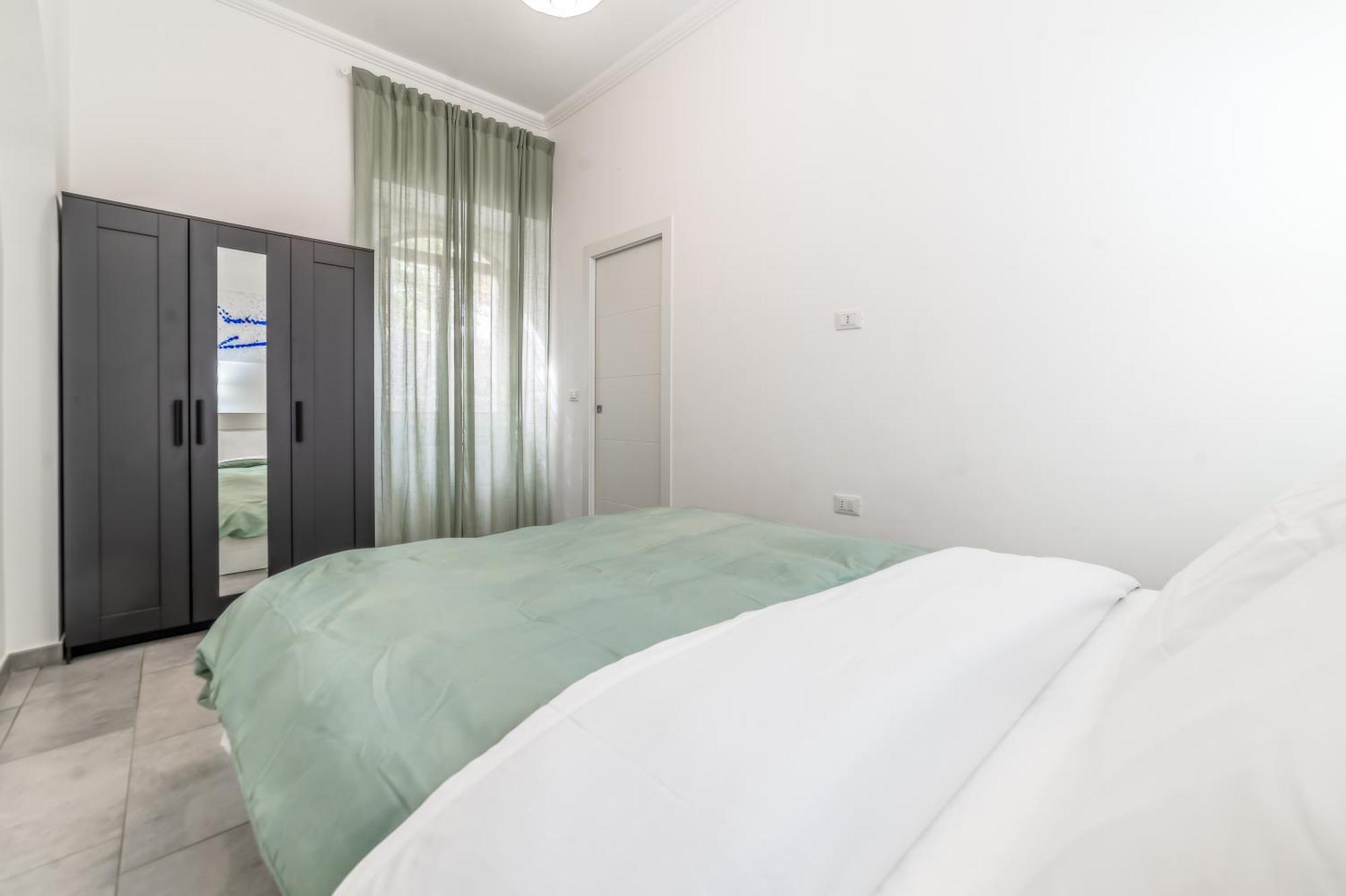 Apartment Benedetta Flat - Metropigneto & Tram - Free Wi-fi Rome