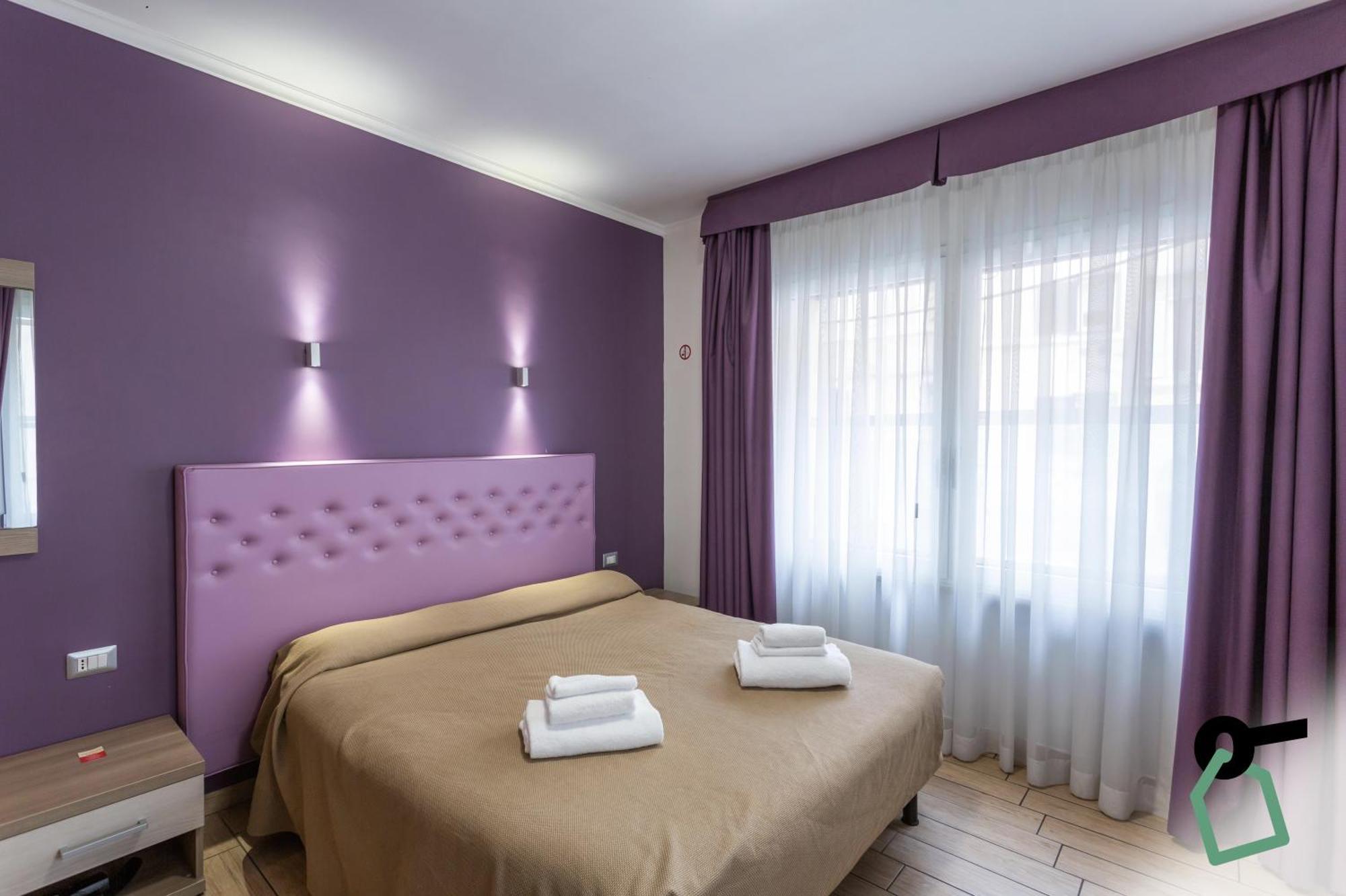 Aparthotel Hotiday Collection - Barberini Rome