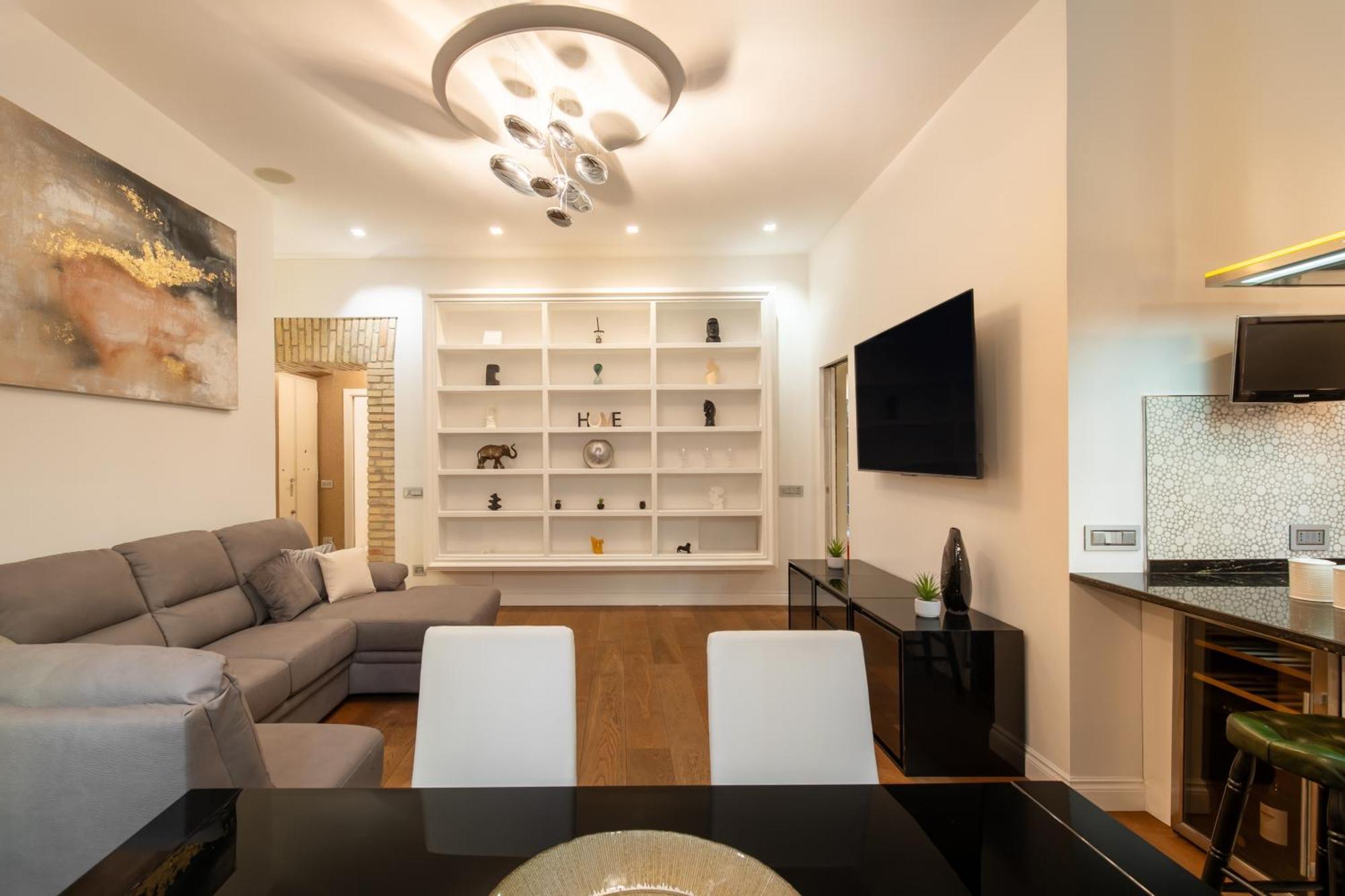 Apartment Dimora Luxe Colosseum With Jacuzzi Rome