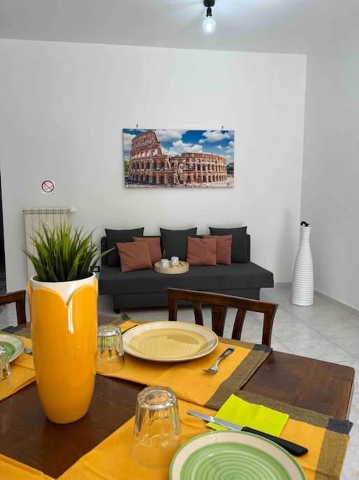 Holiday home 3 Fermate Dal Colosseo - Elena - 50 M Da Metro Garbatella *