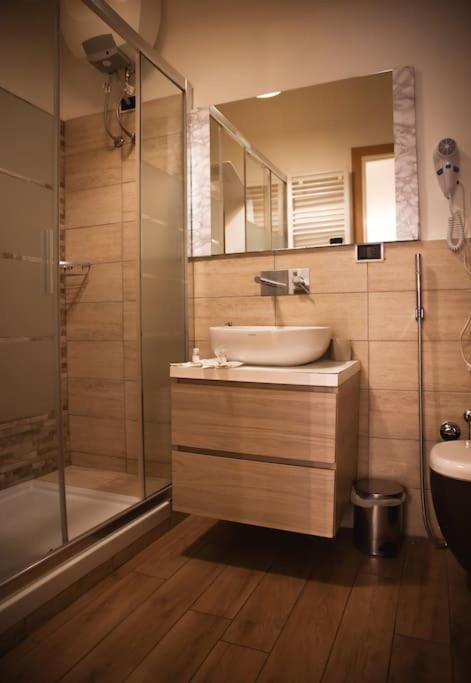 450mt To Basilica S.pietro Apartment
