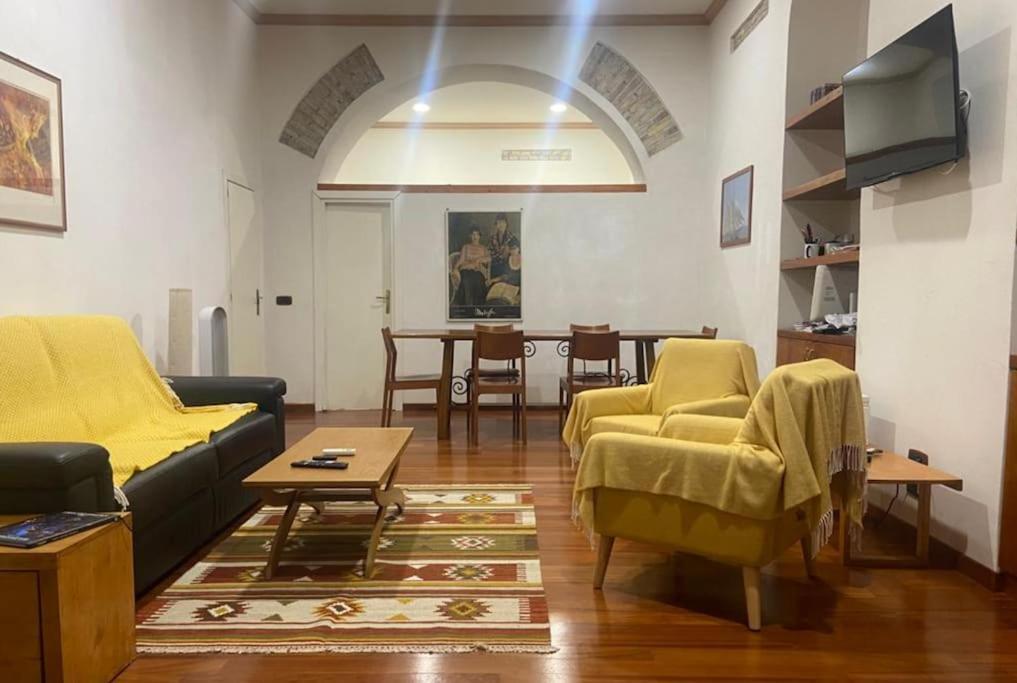 Loft Accogliente - Piazza San Giovanni Appartamento