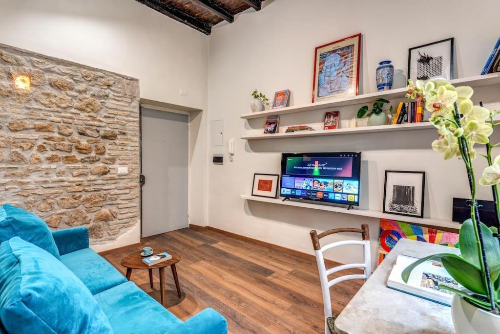 Apartment Vicolo Leopardo Trastevere Rome