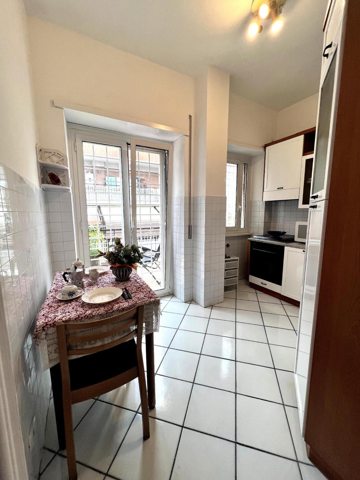 Metro A Apartment *