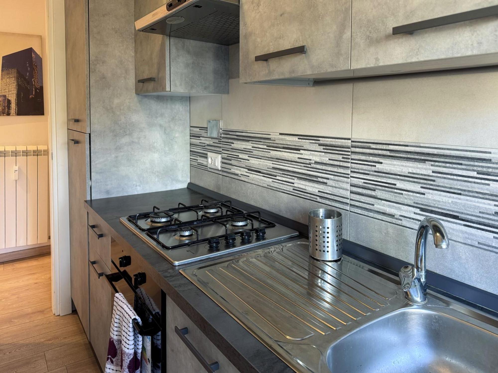 Jhhit Tuscolana 01 With Terrace Apartment Rome