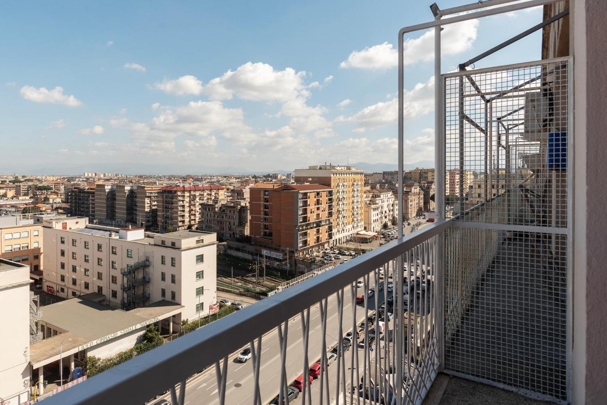 Ych-ponte Lungo Apartment Rome