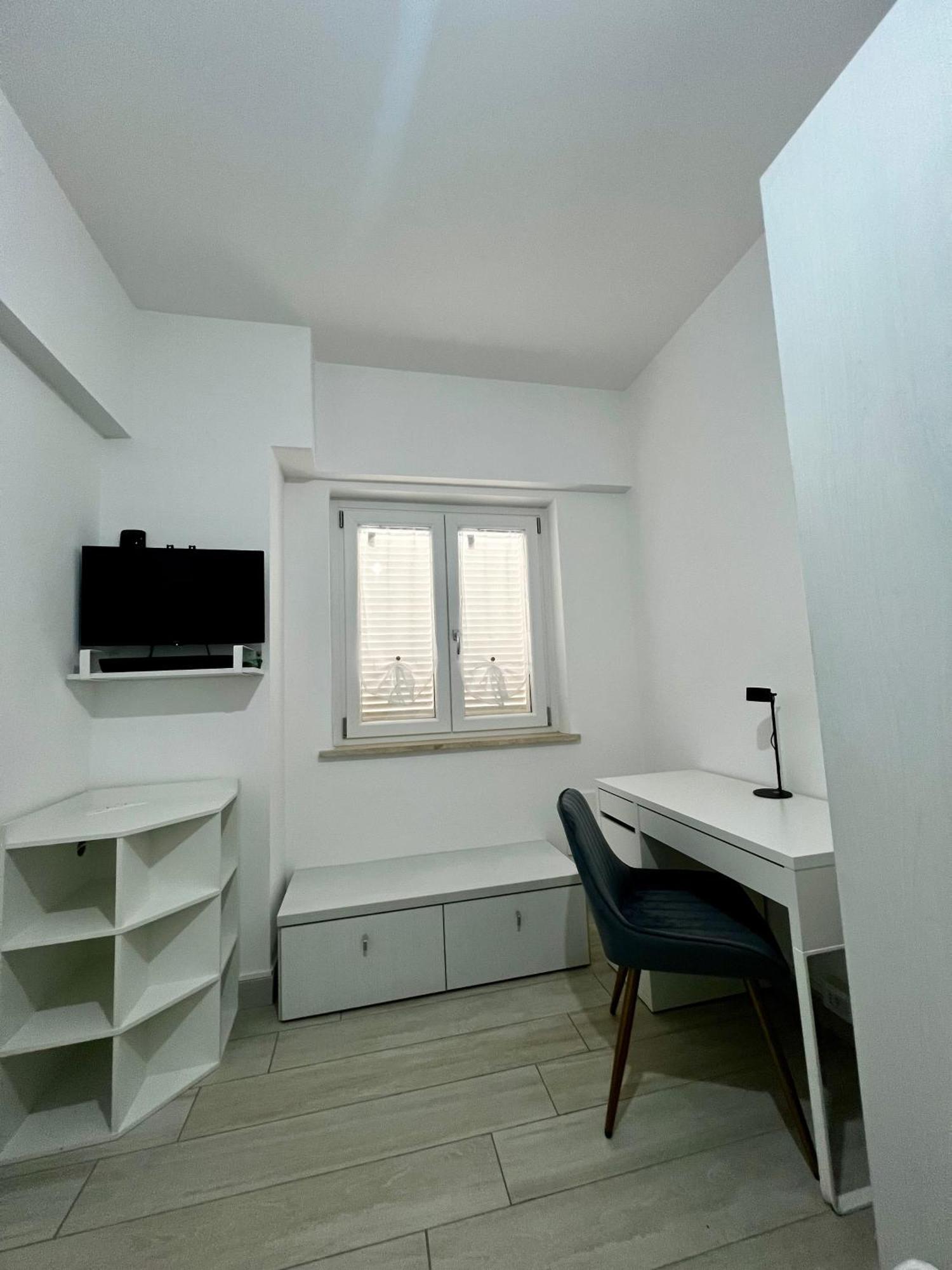 Elegant & Spacious 2br 2ba Unit With Private Patio Apartment *