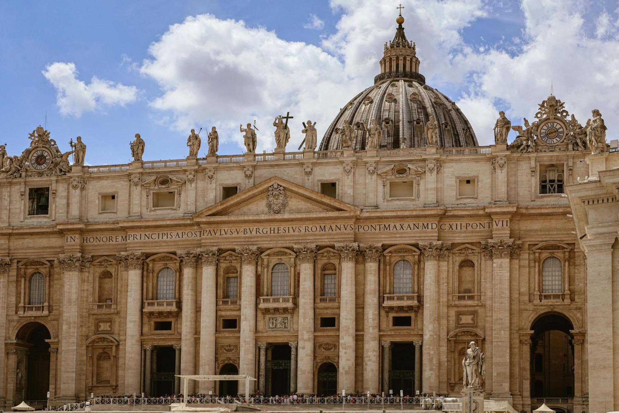 Vatican Boutique - 2 Bedroom - Trilocale Apartment *