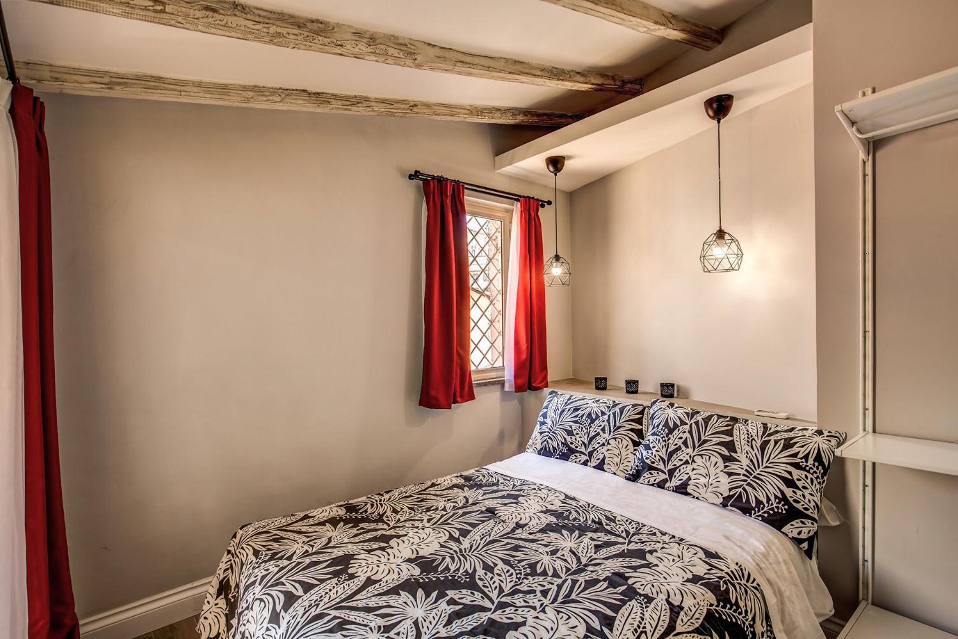 Attic With Terrace By Trevi Fountain Appartamento
