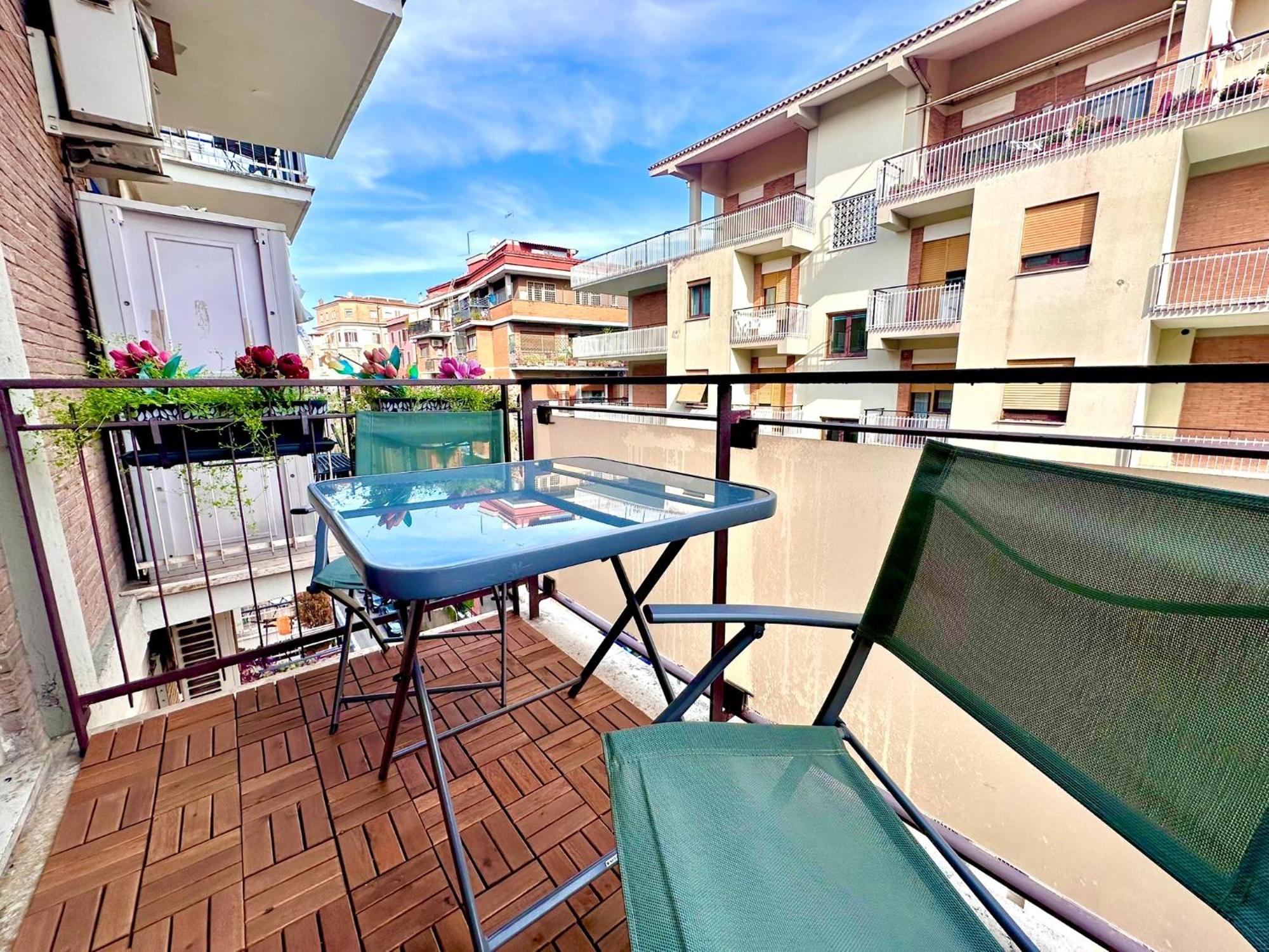 Appartamento Vatican Glamorous At Passeggiata Del Gelsomino - Free Parking, 4 Guests, - Jubilee Ideal Roma