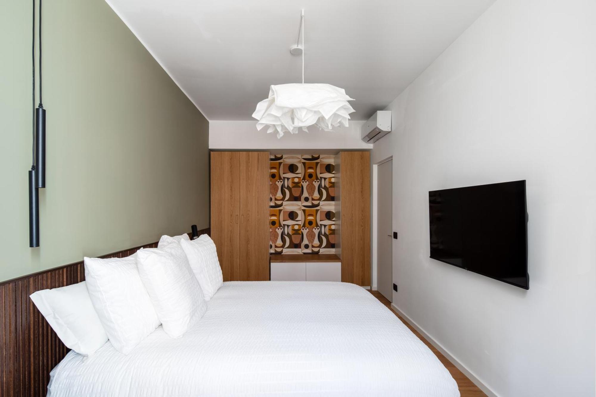 Cereate Aparthotel