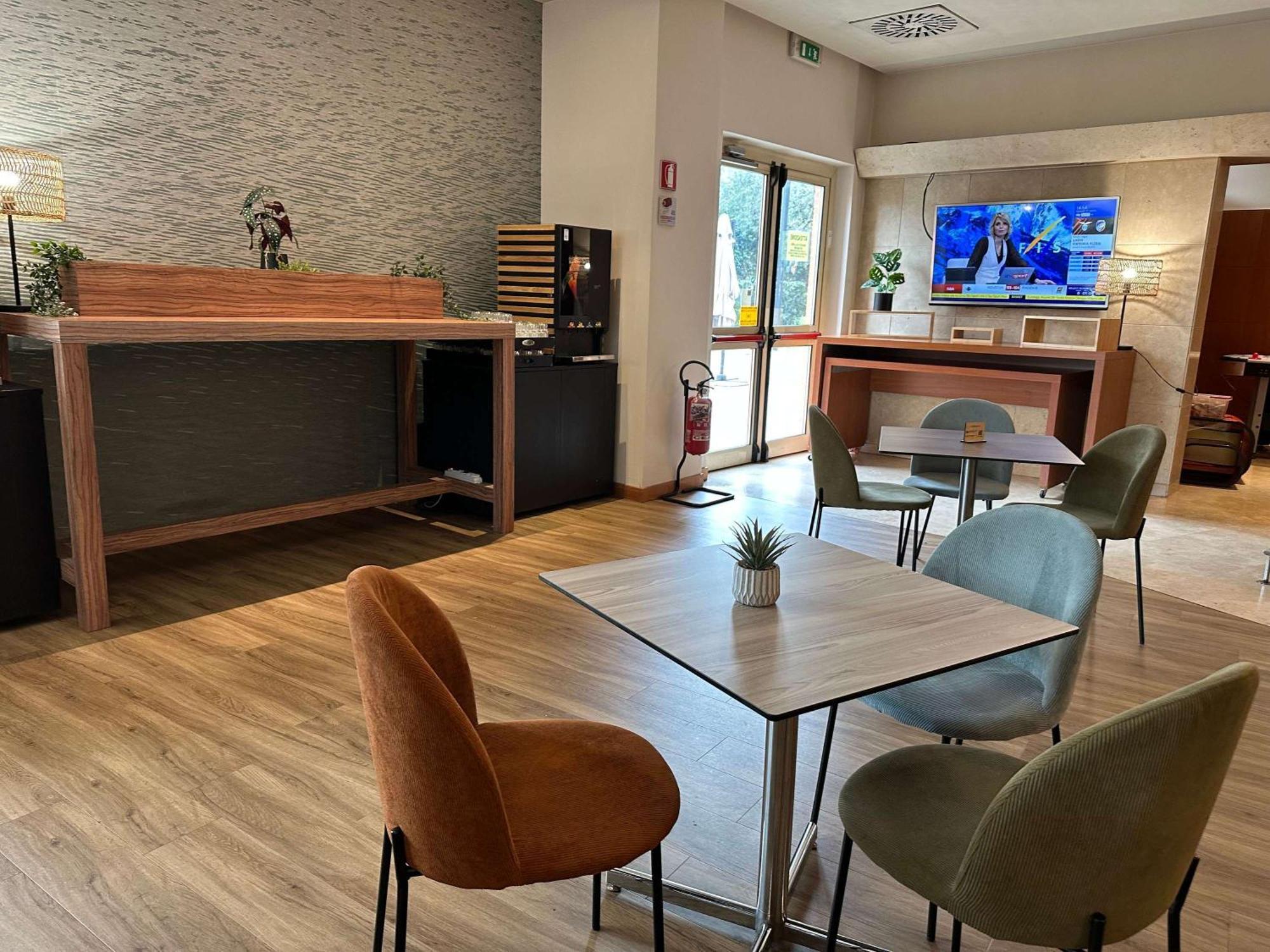 Novotel Est 4* Rome
