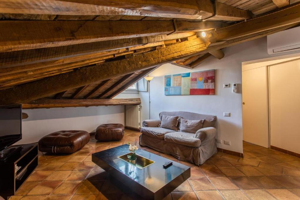 Gambero Apartment *