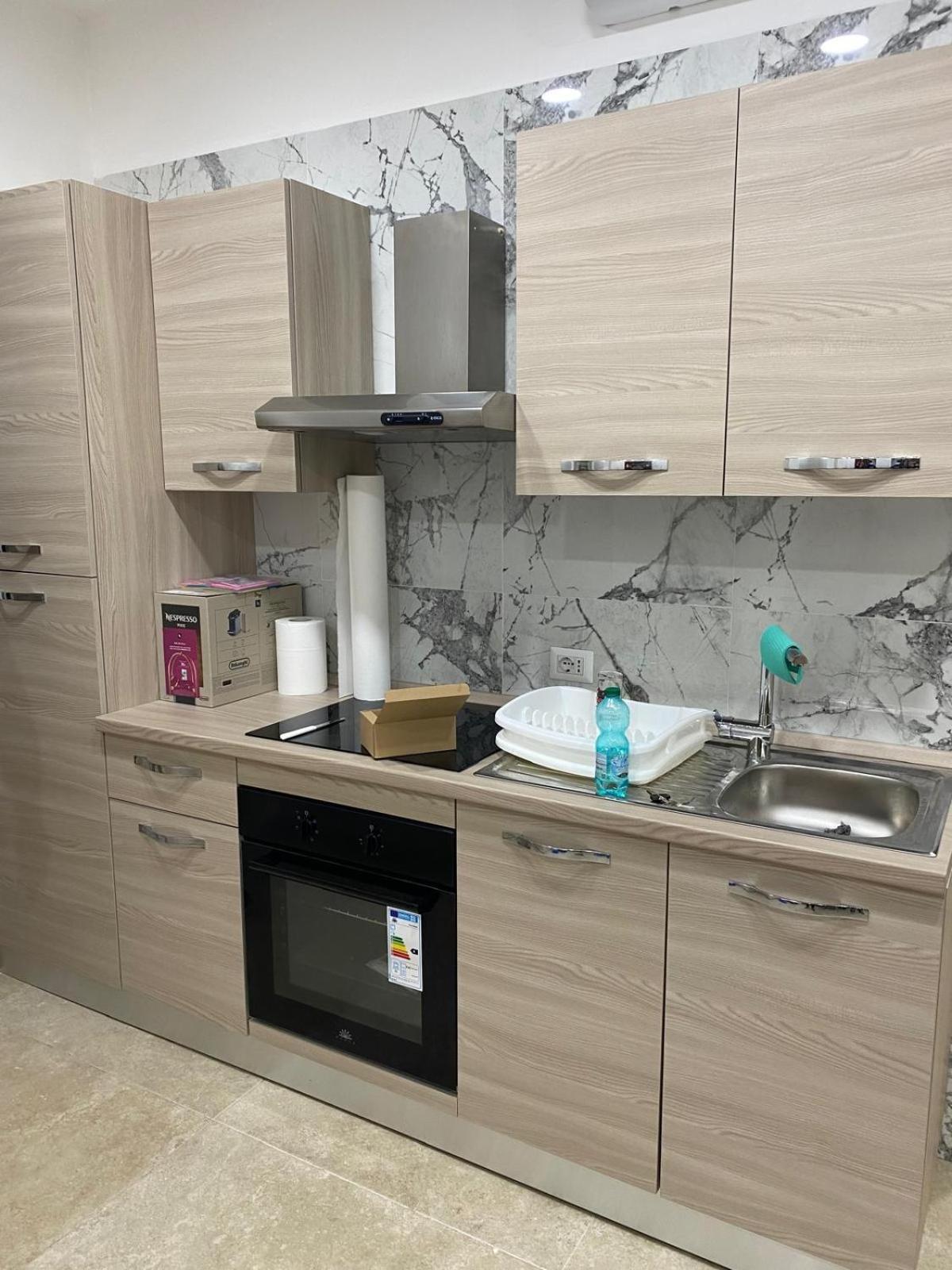 Youroominrome Affittacamere *