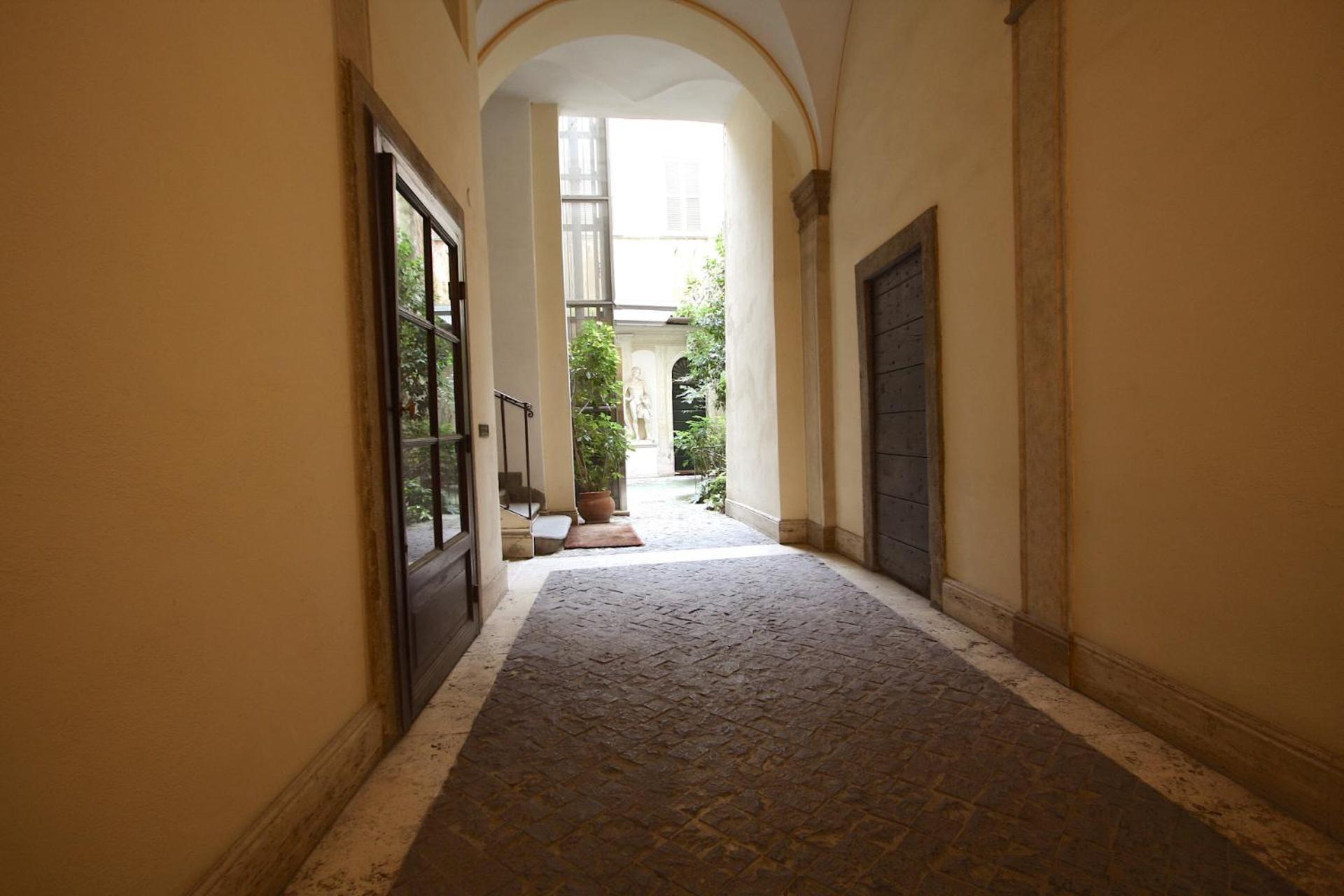 Navona Opera House Apartment Rome