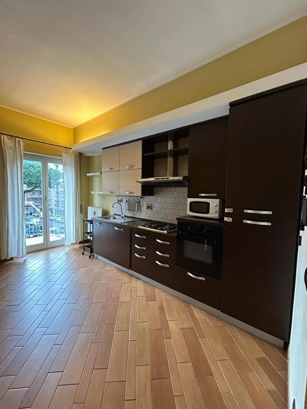 Metro A Apartment *