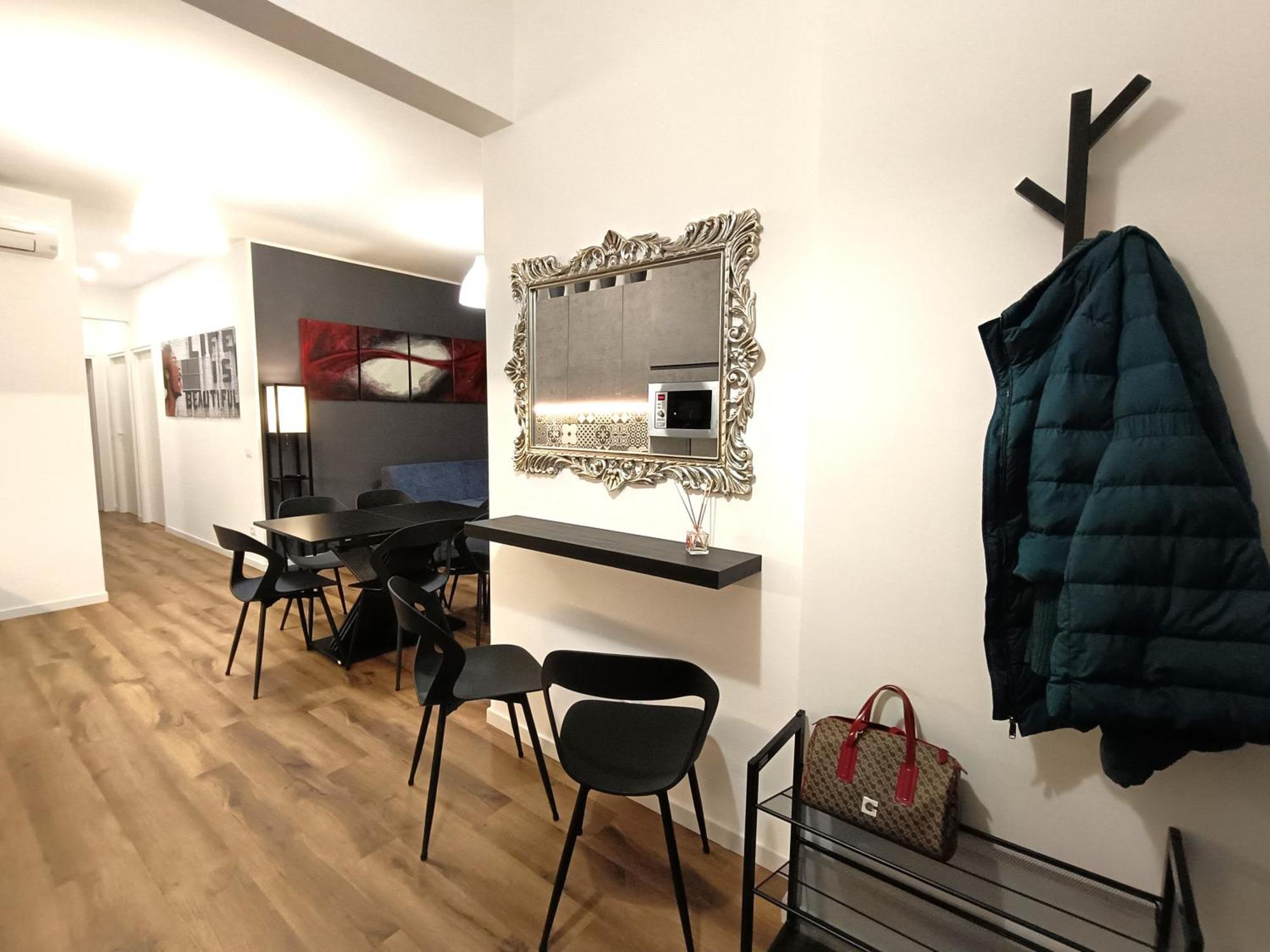 Ancient Colosseum Modern And Bright Apartment Rome