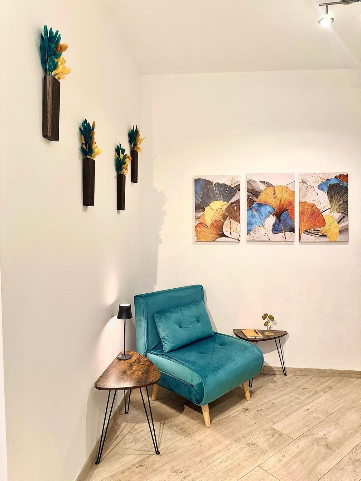 Apartment Maloma Intero Fronte Metro A