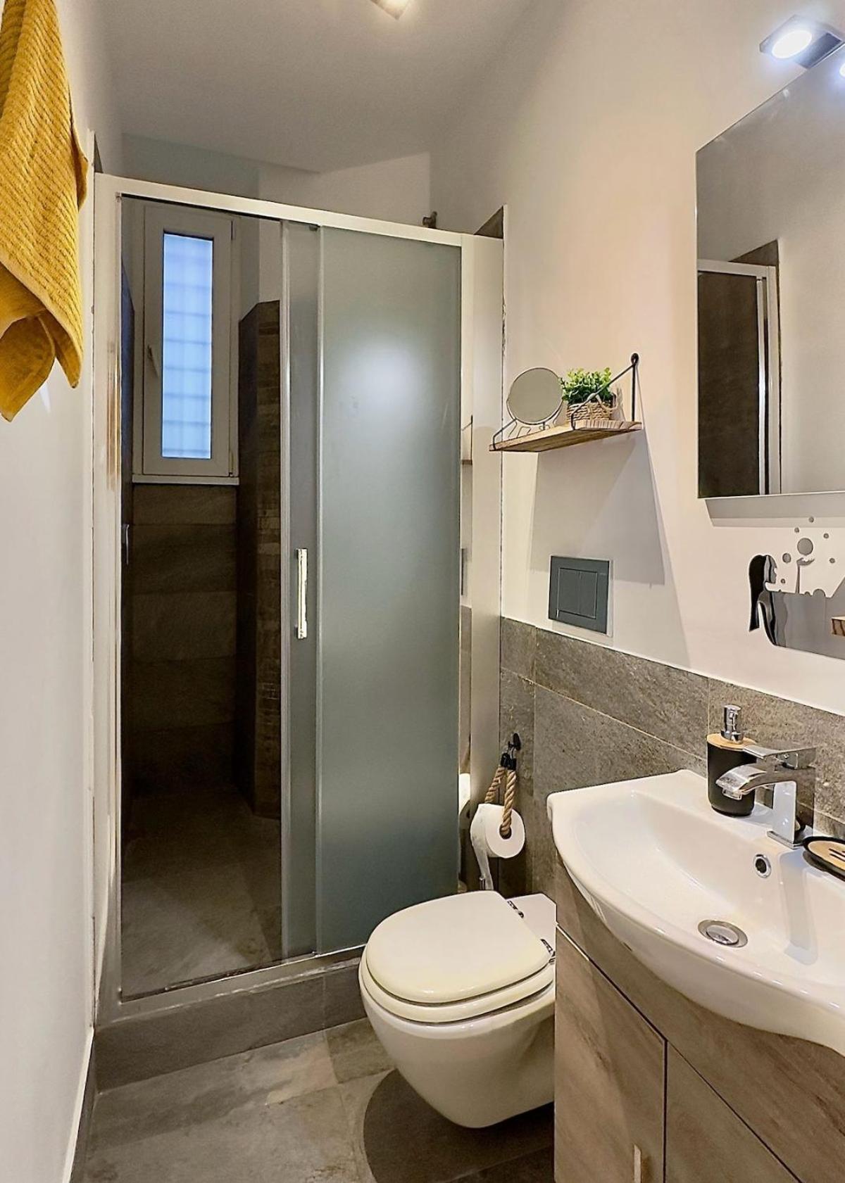 Apartment Maloma Intero Fronte Metro A *