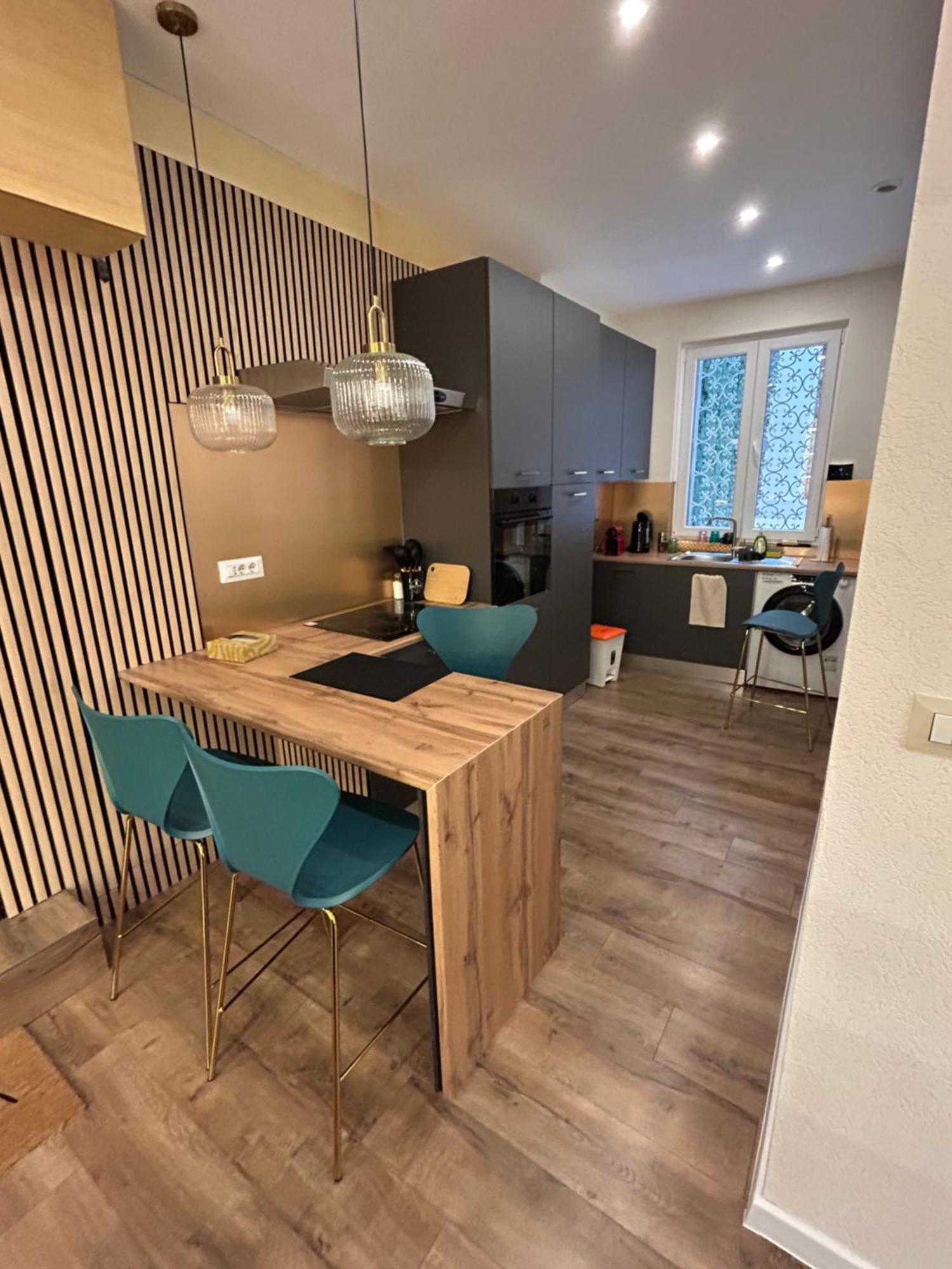 Laurus's House Apartment