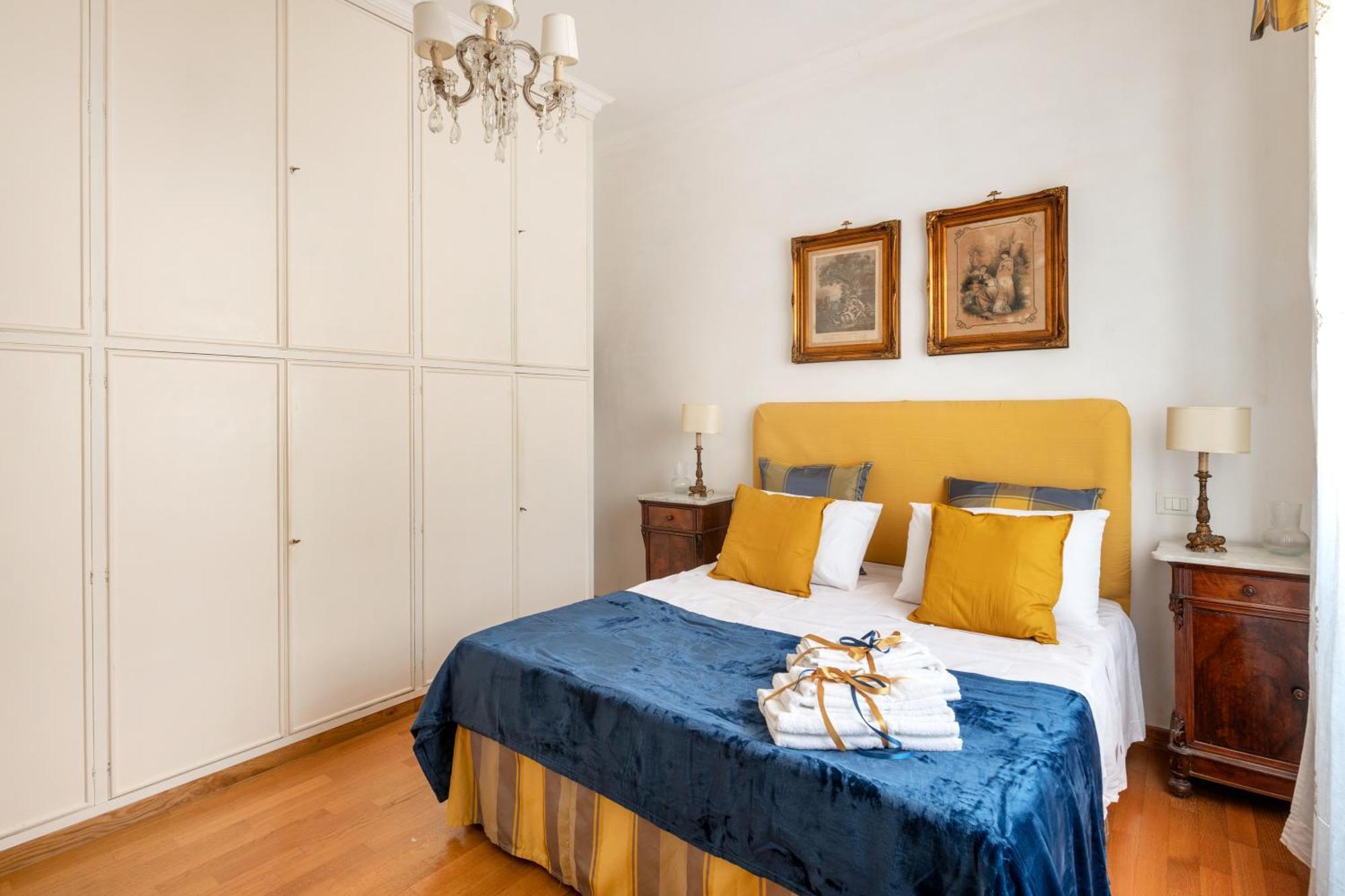 La Dimora Dell'antiquario Apartment *