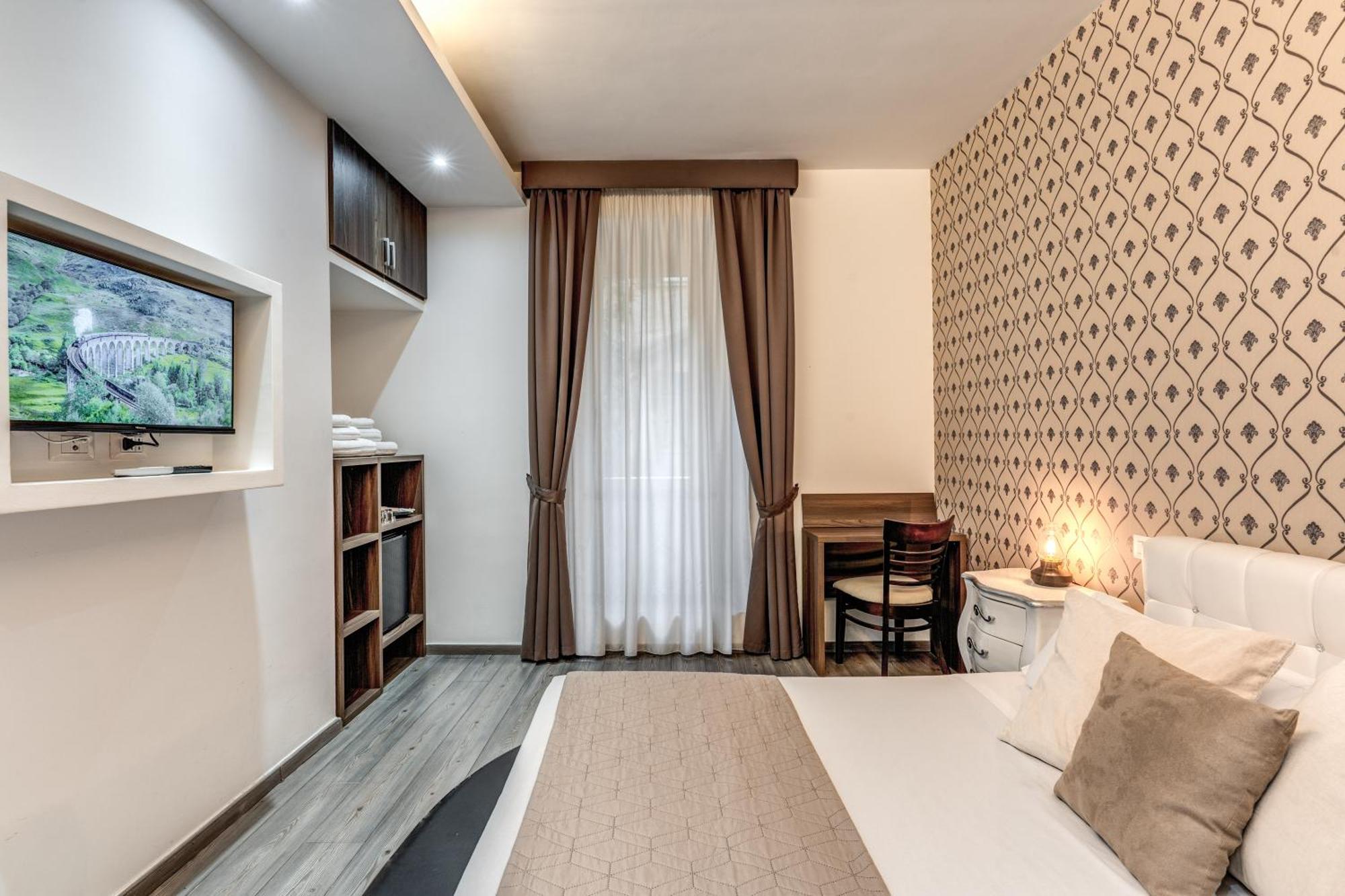 Spagna Boutique Rome