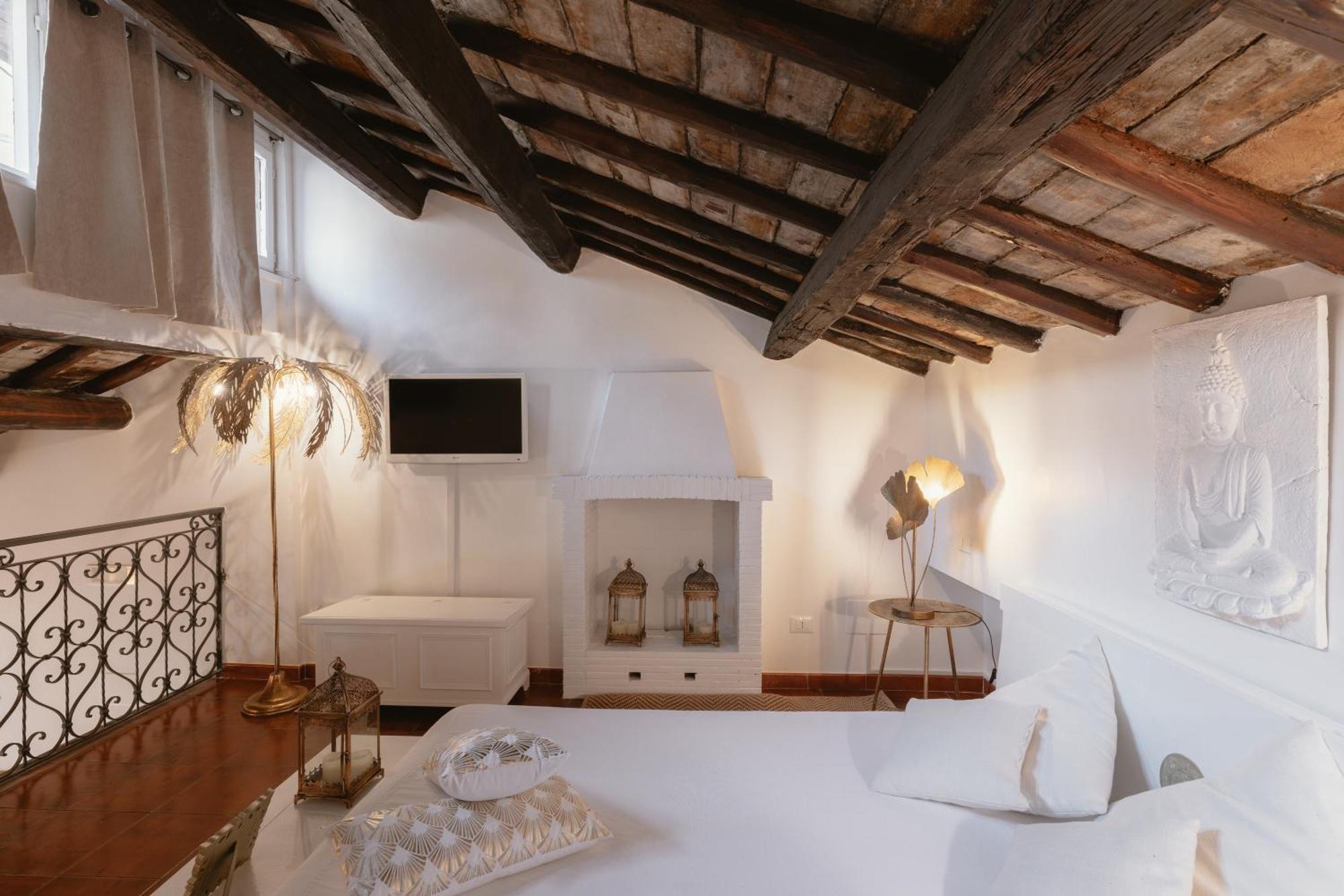 Piazza Navona Historic Luxury Rome