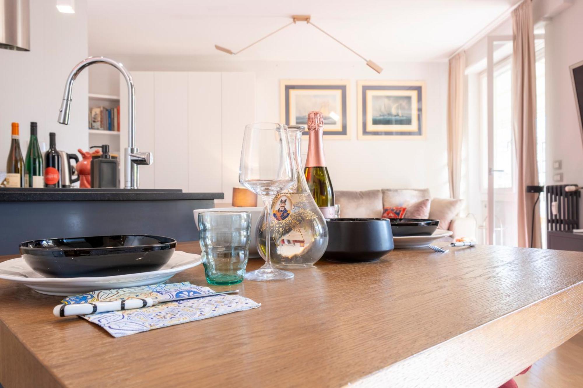 Elegantis Penthouse In The Heart Of With Private Terrace And View Apartment