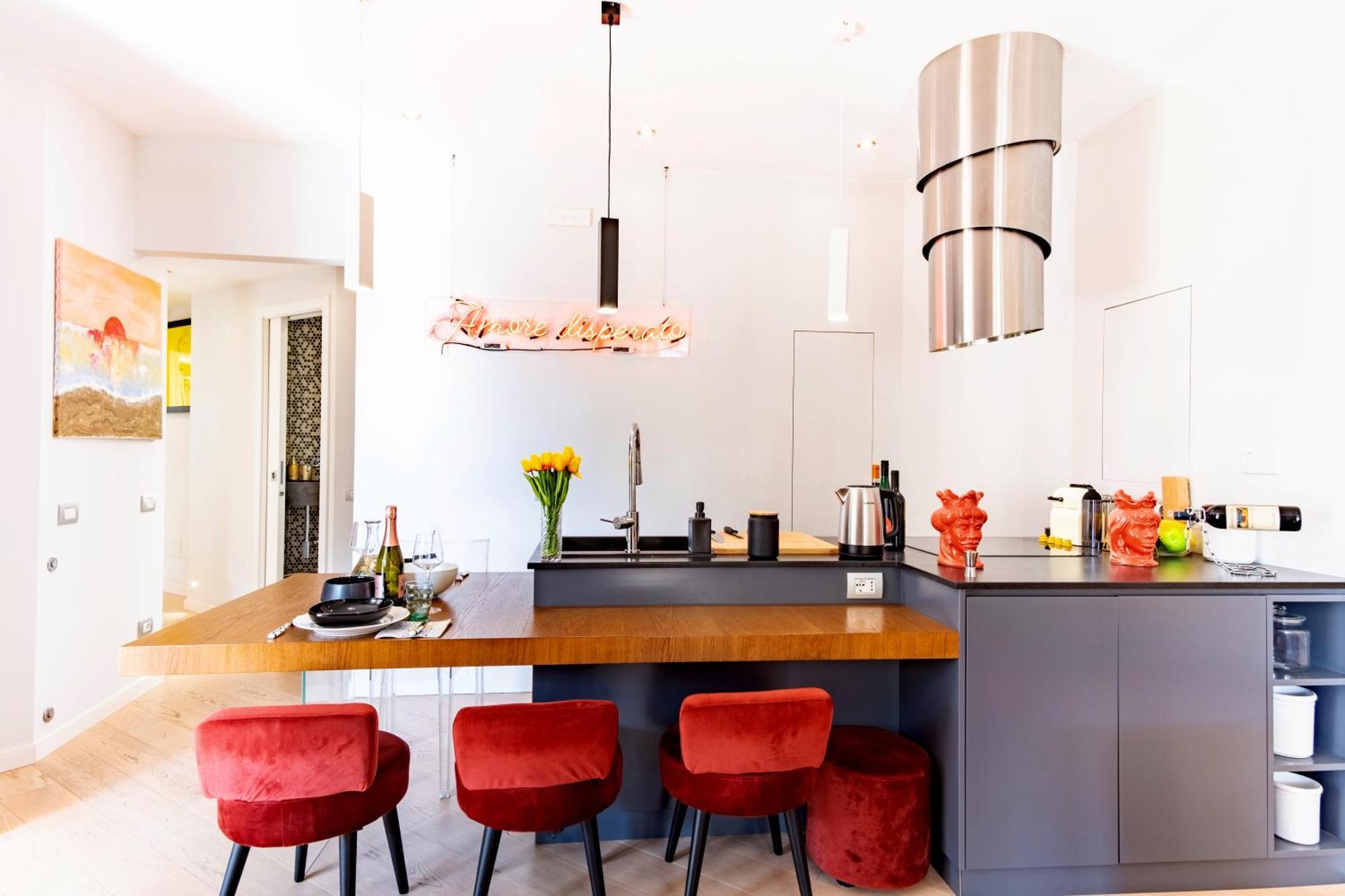 Elegantis Penthouse In The Heart Of With Private Terrace And View Apartment