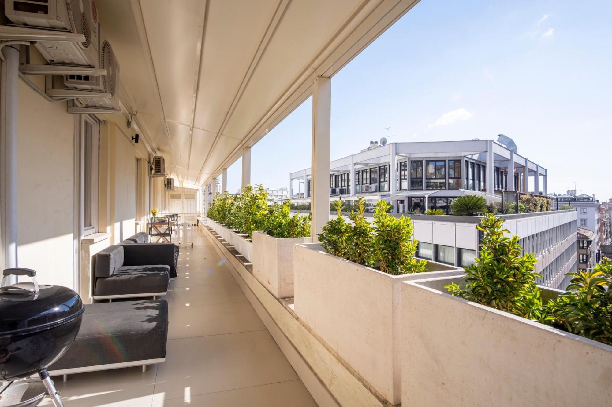 Elegantis Penthouse In The Heart Of With Private Terrace And View Apartment *