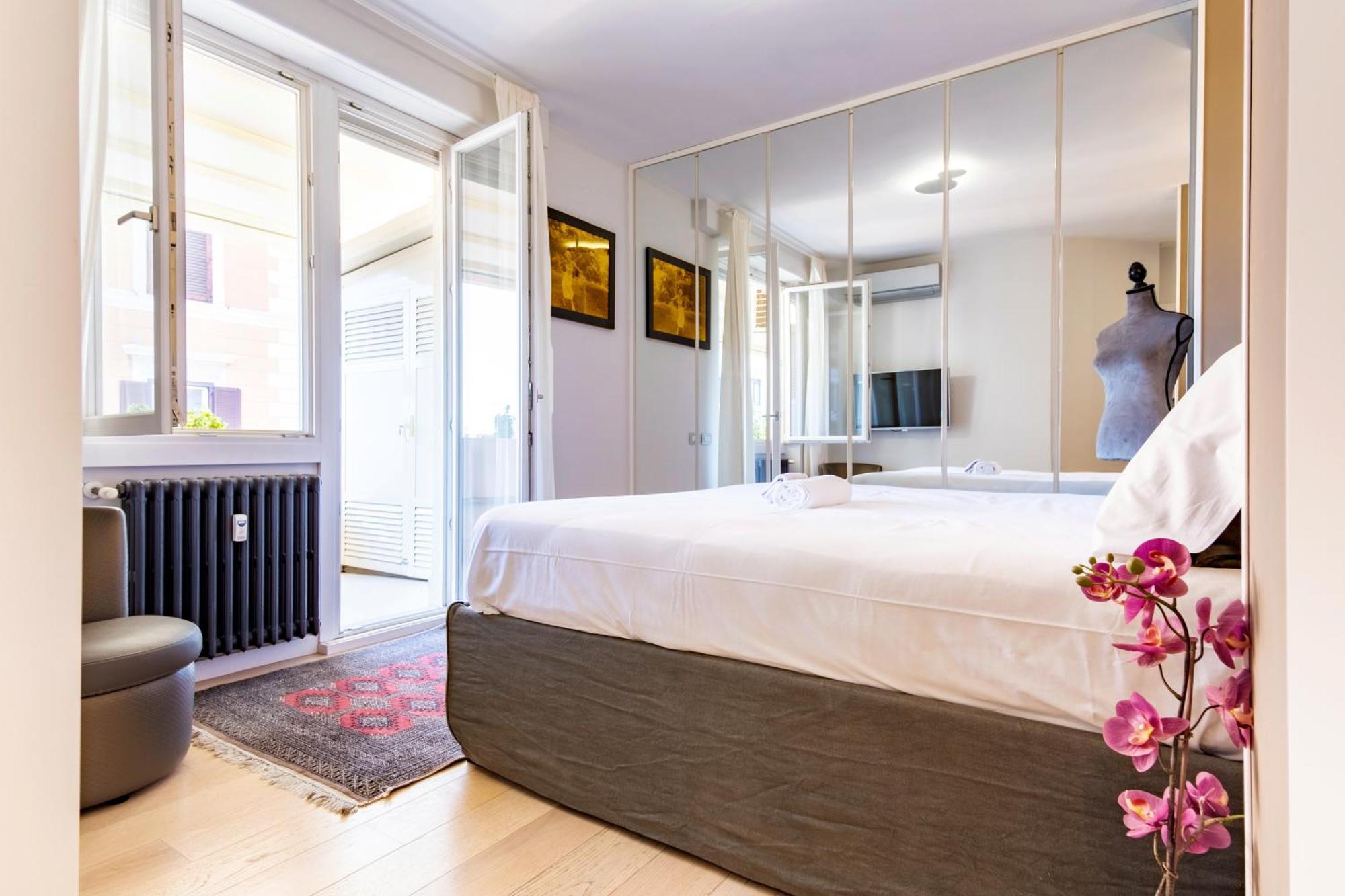 Elegantis Penthouse In The Heart Of With Private Terrace And View Rome