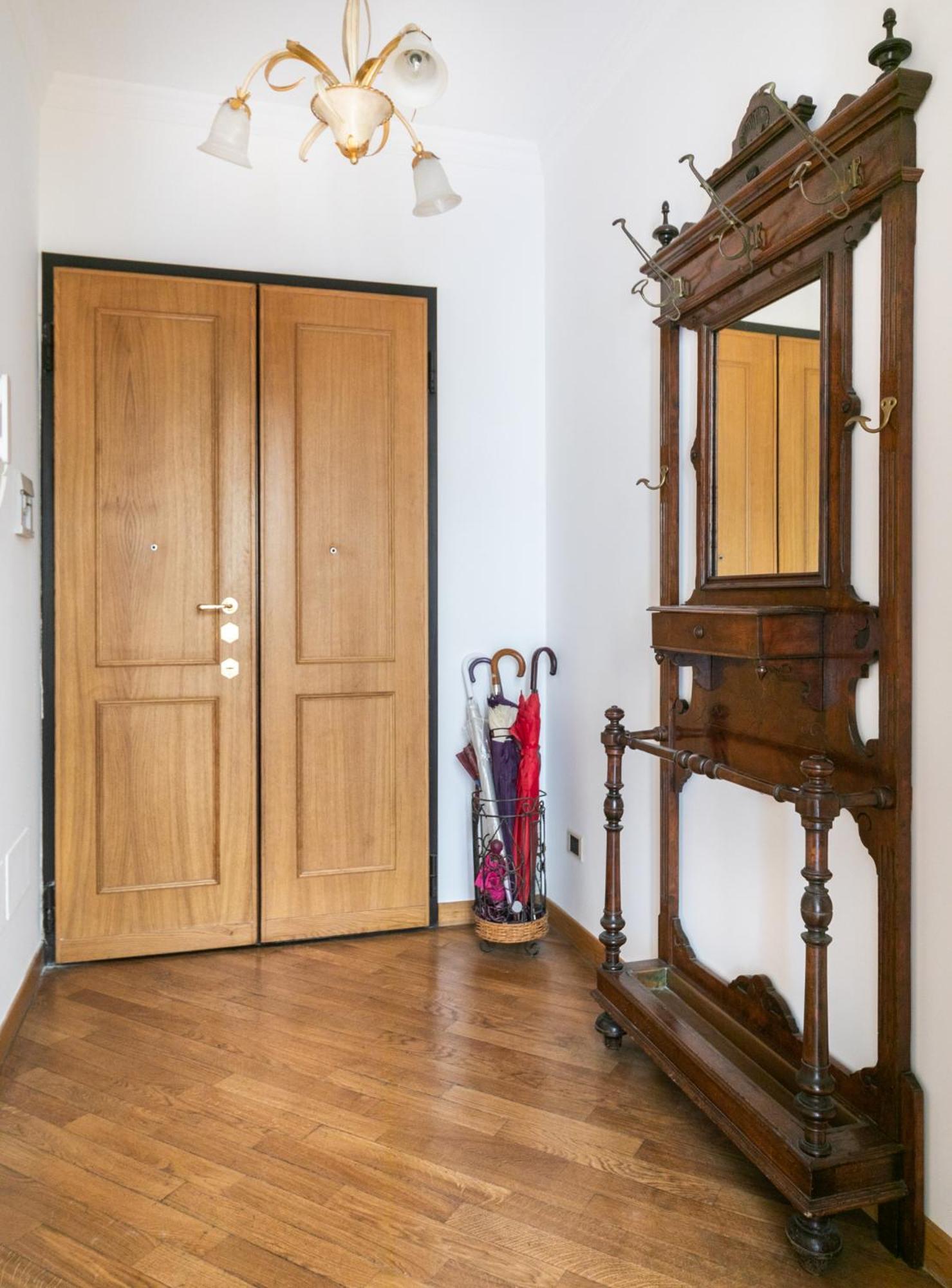 Apartment Colosseum Monti Large Flat Rome