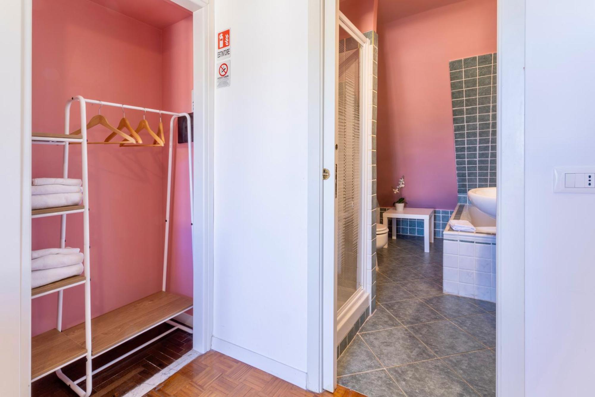 Giulia - Lovely Penthouse Near Vatican Museums Apartment *