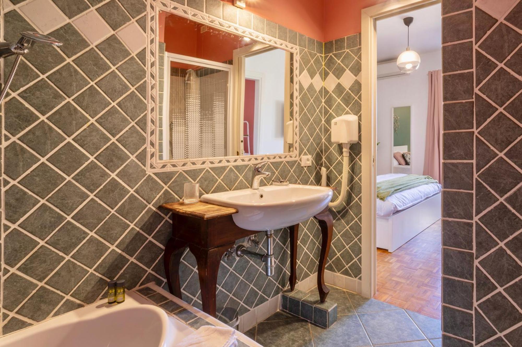 Apartment Giulia - Lovely Penthouse Near Vatican Museums *