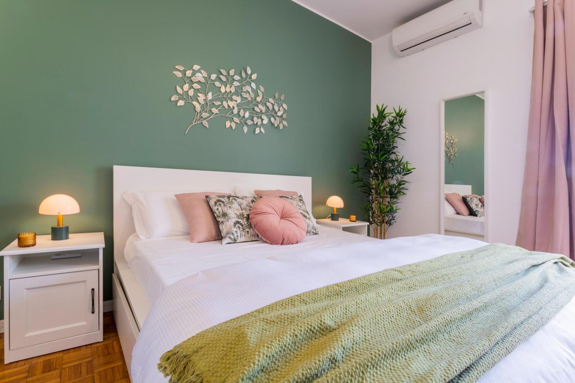 Giulia - Lovely Penthouse Near Vatican Museums Apartment *