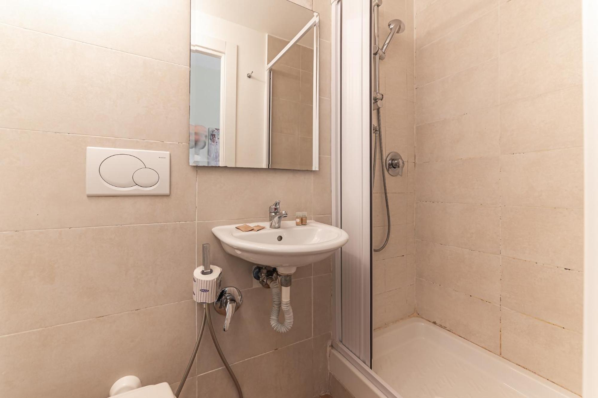 Cristel Cozy - Termini Train Station Bed & Breakfast