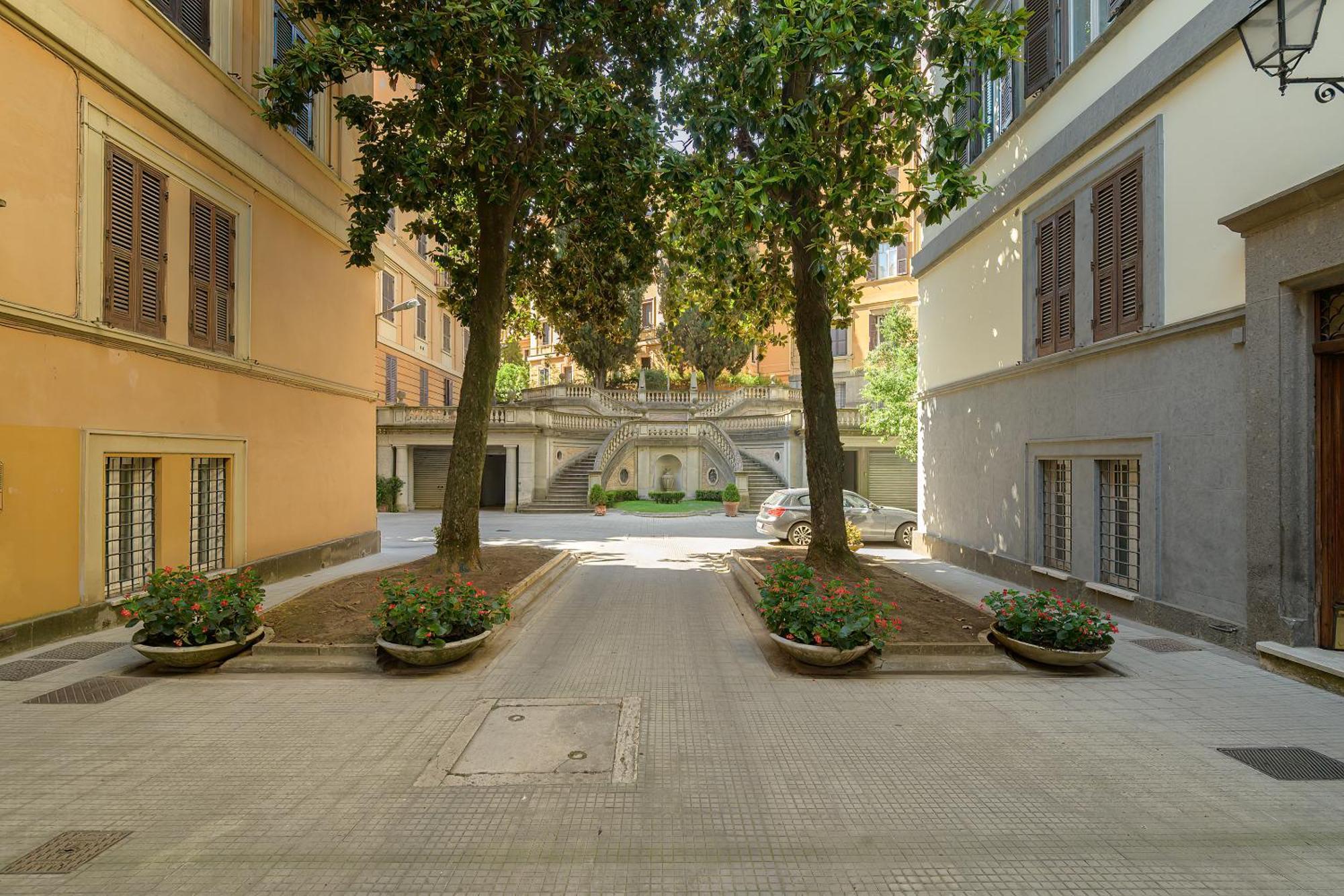 Salotto19 - Borghese * Rome
