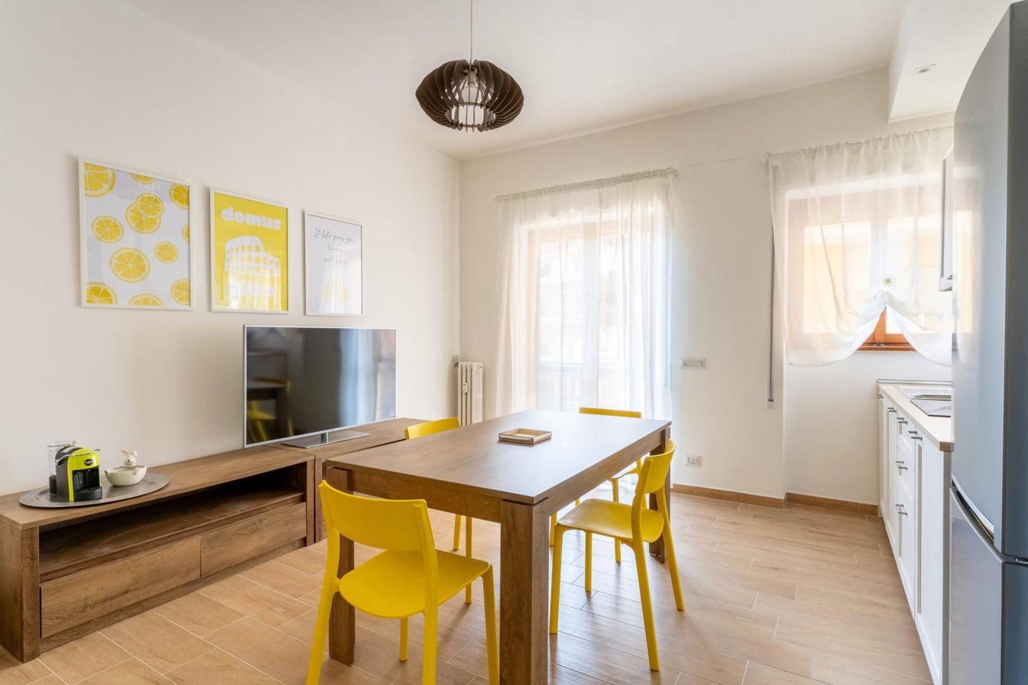 Domus Citro, Cozy Flat In District Prenestina Apartment