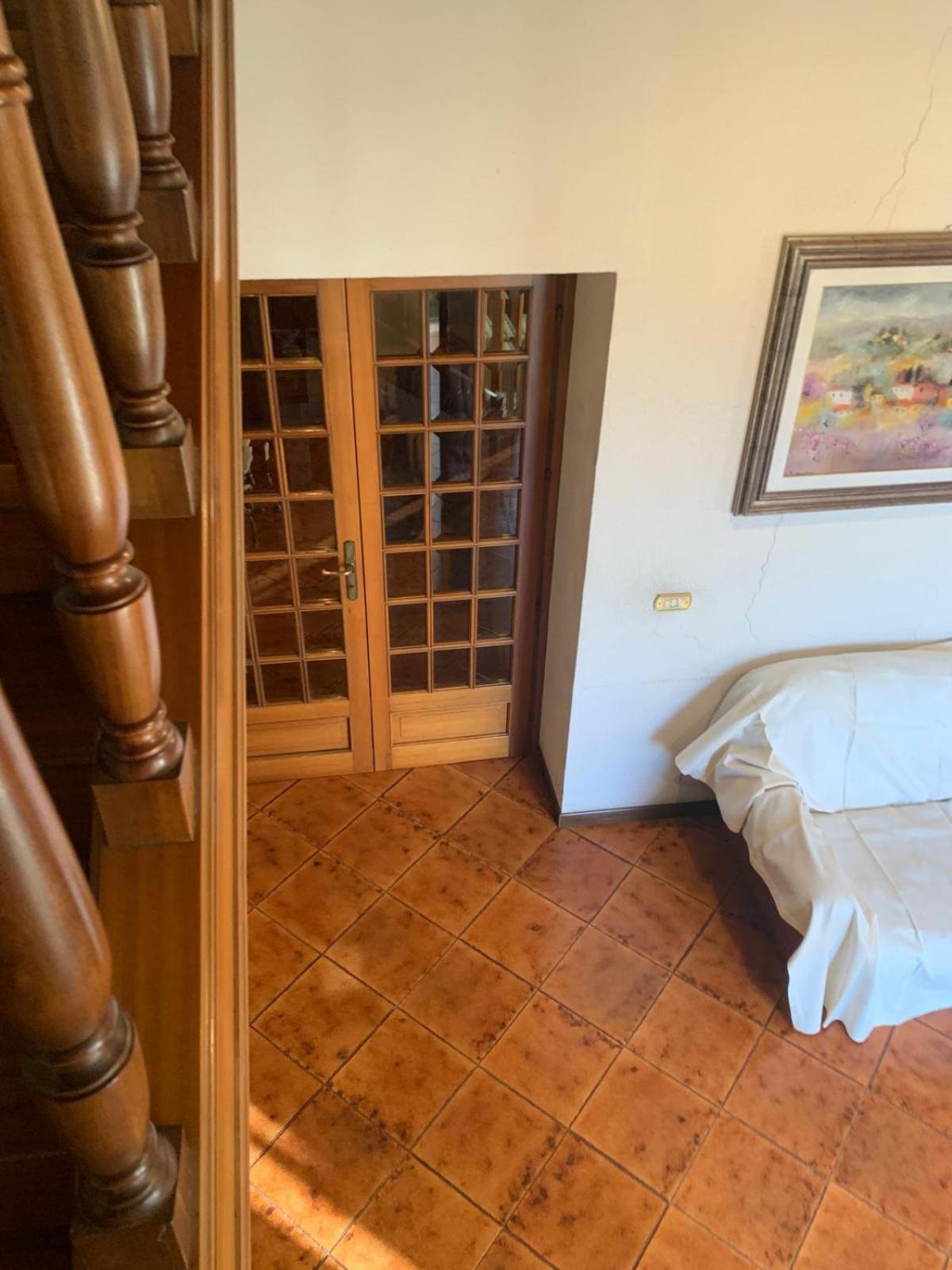 Appartamento Grande Su Due Livelli Con Terrazza